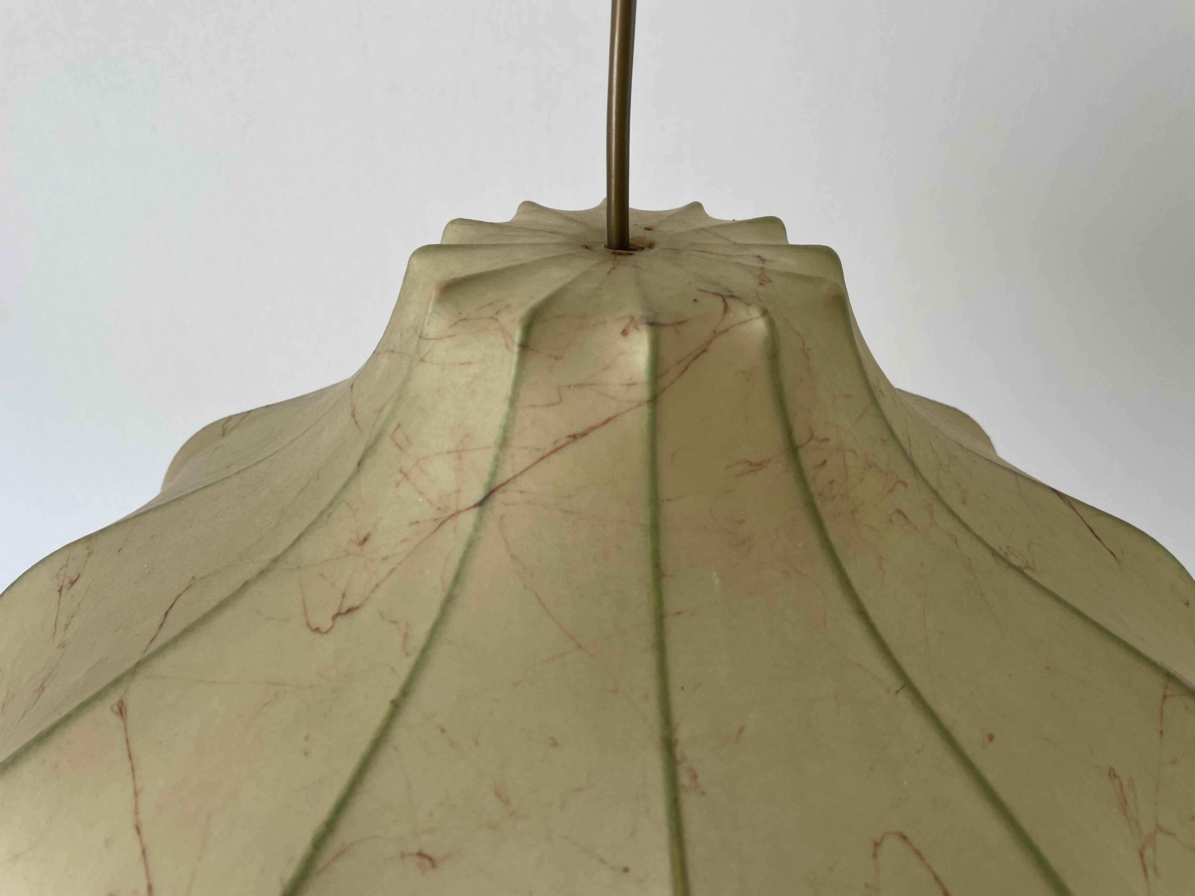 Cocoon Pendant Lamp by Goldkant, 1960s, Germany In Excellent Condition For Sale In Hagenbach, DE