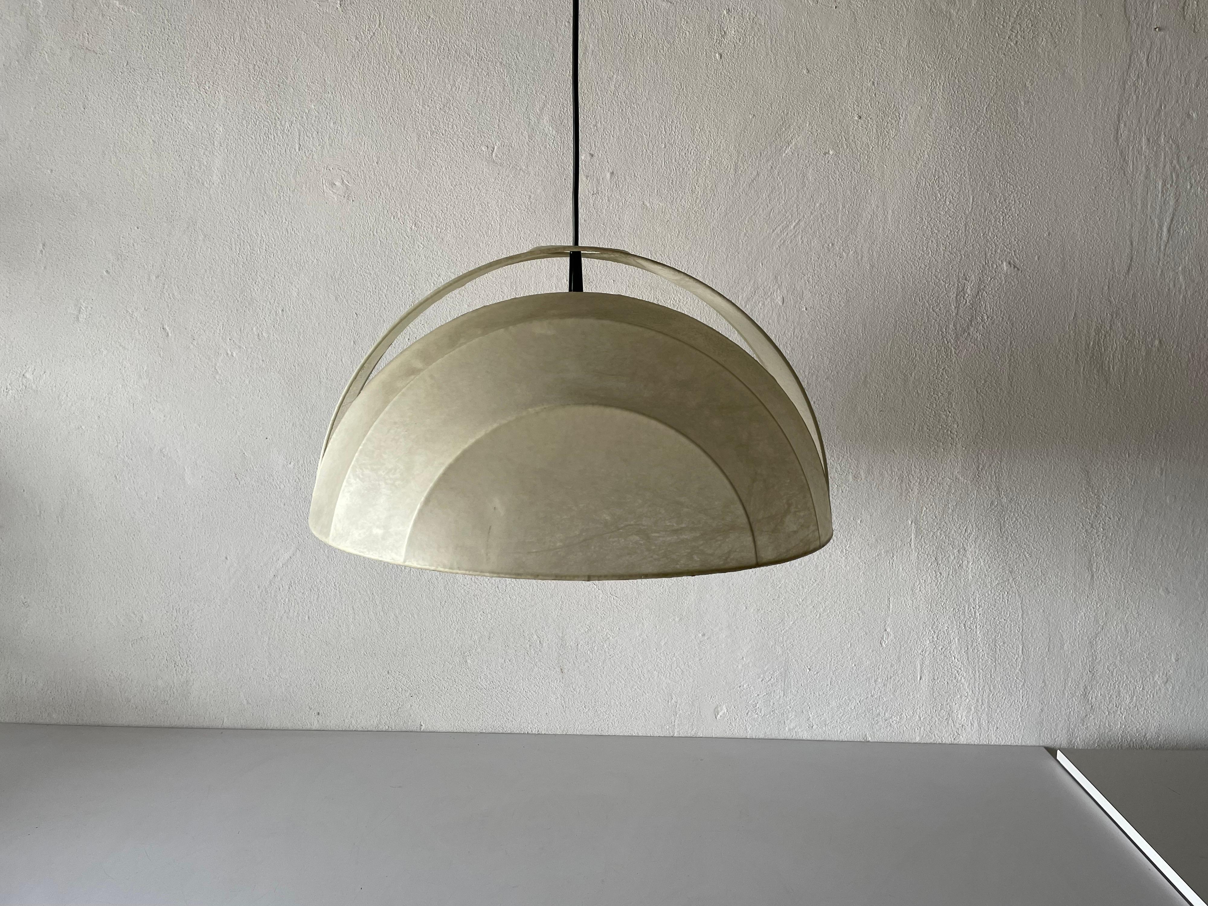 Milieu du XXe siècle Lampe à suspension cocon par Goldkant, années 1960, Allemagne en vente