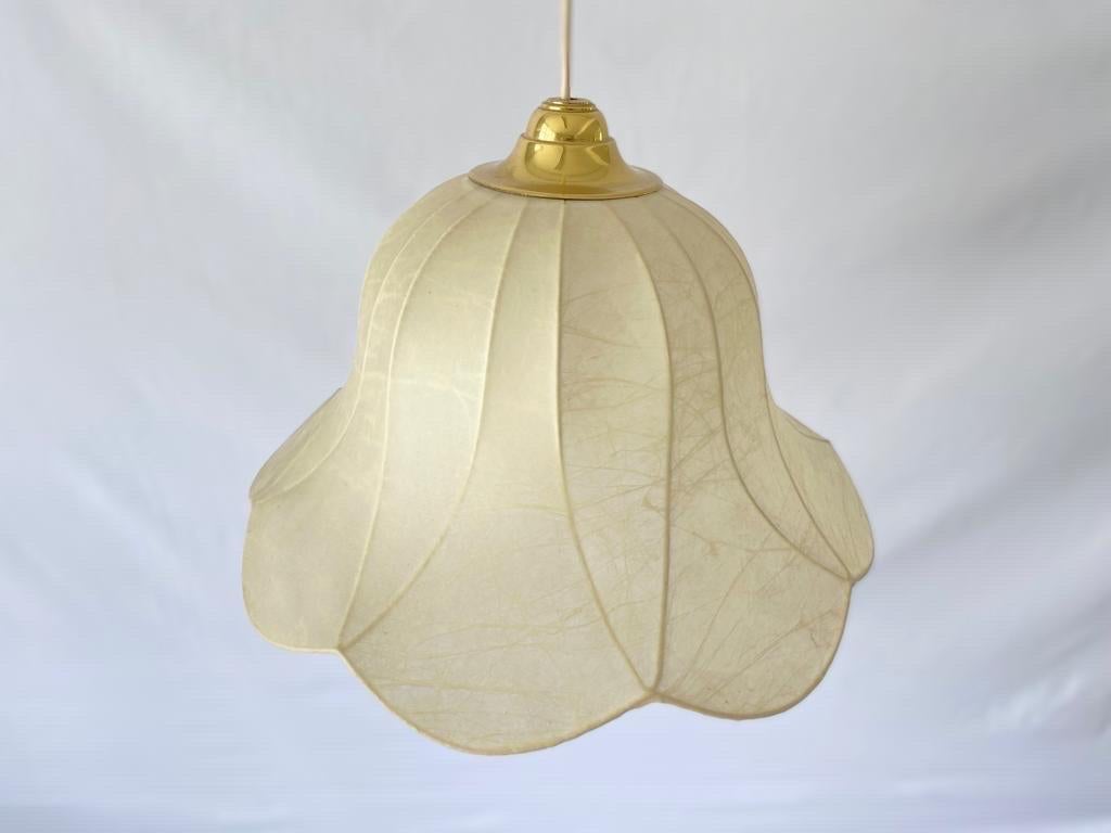 Milieu du XXe siècle Lampe à suspension cocon par Goldkant, années 1960, Allemagne