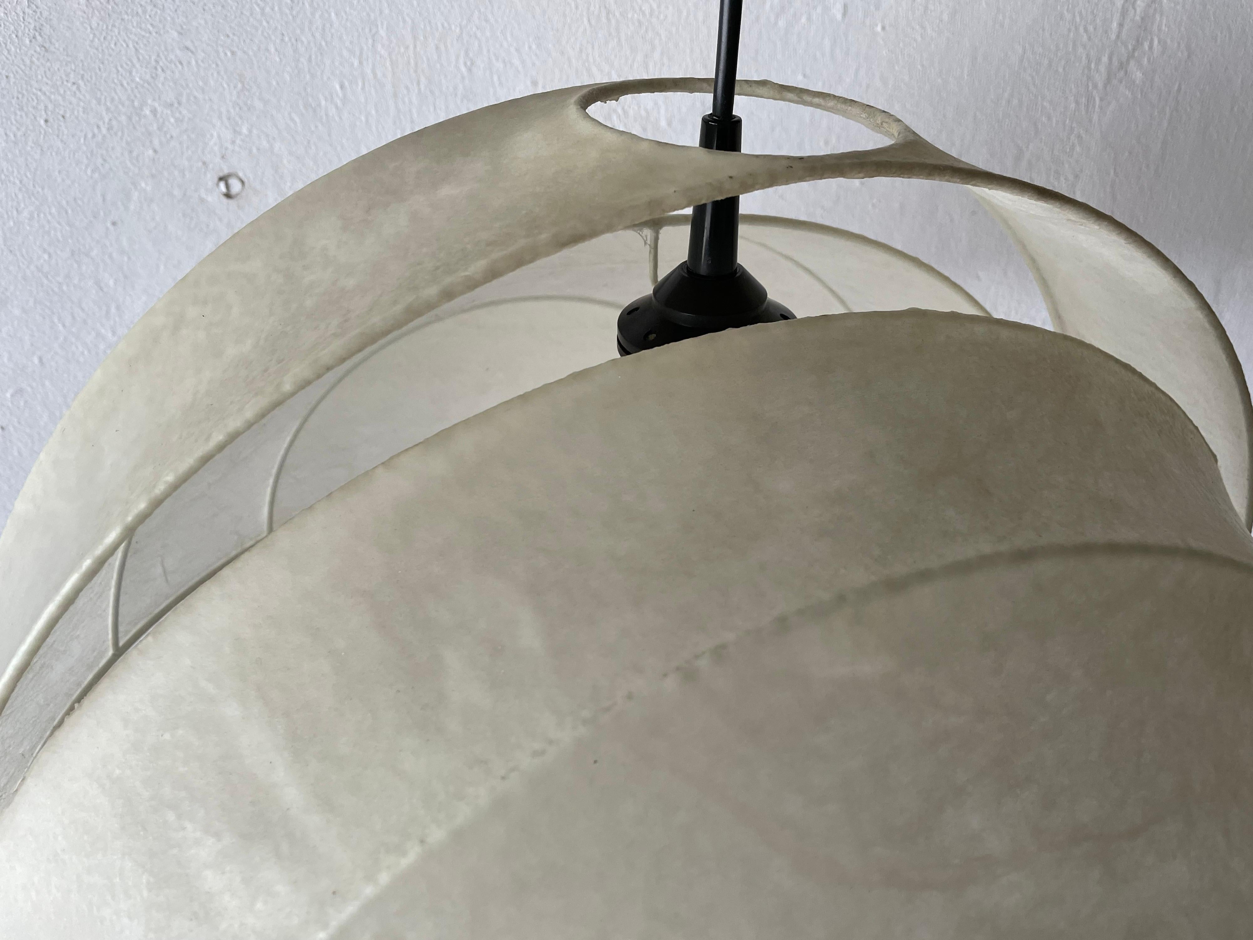Résine Lampe à suspension cocon par Goldkant, années 1960, Allemagne en vente