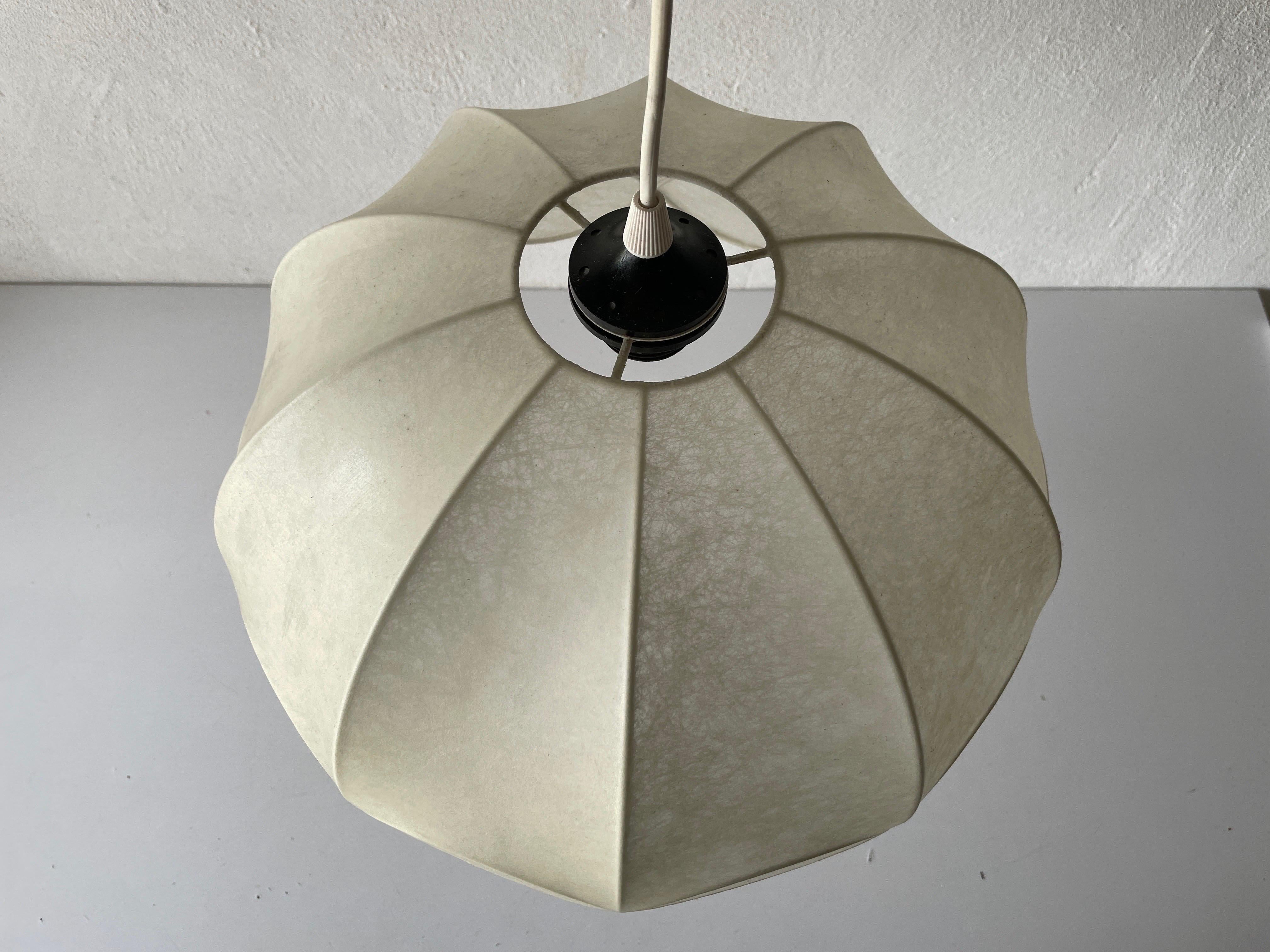 Résine Lampe à suspension cocon par Goldkant, années 1960, Allemagne