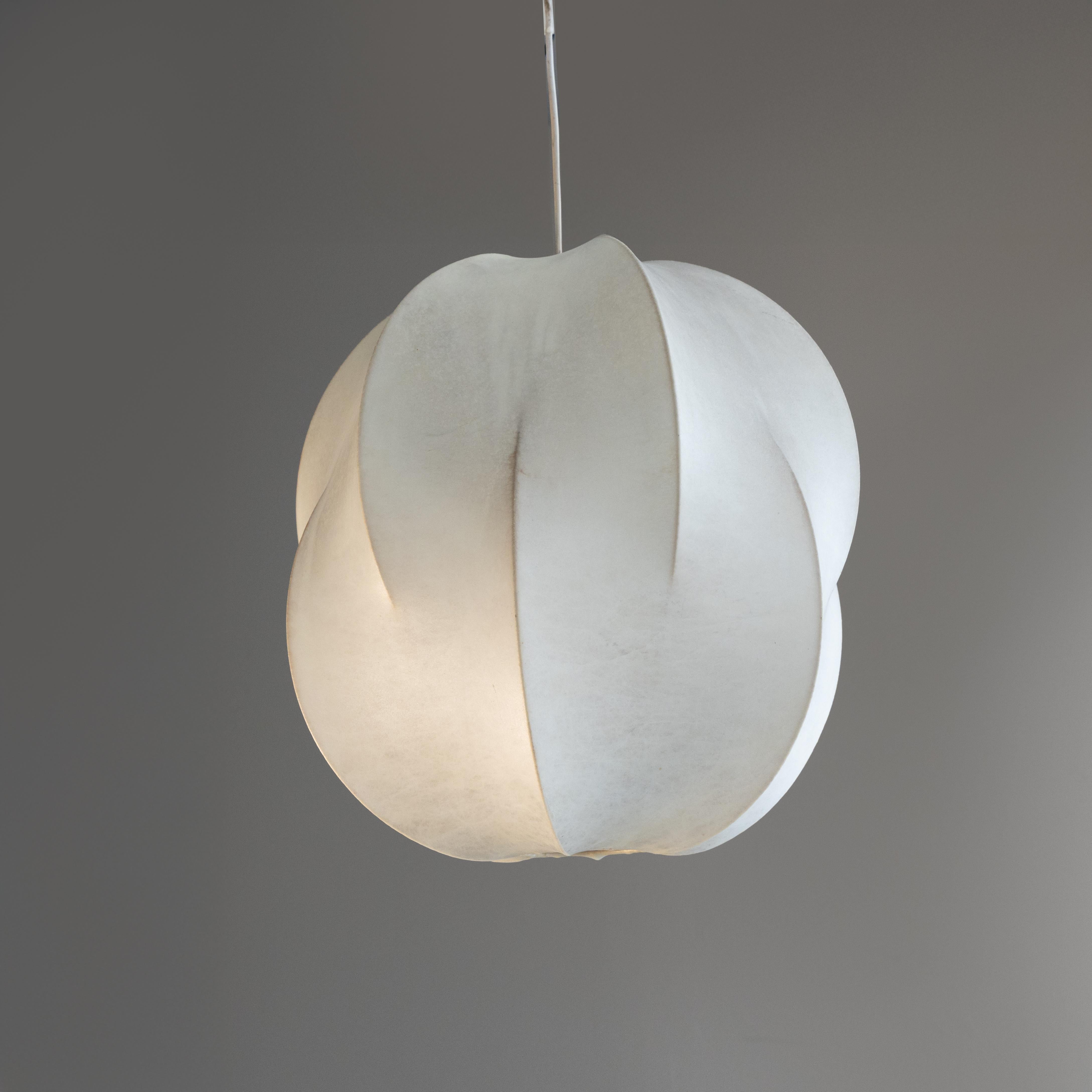 Lámpara colgante Cocoon de mediados de siglo, versión grande Moderno de mediados de siglo en venta