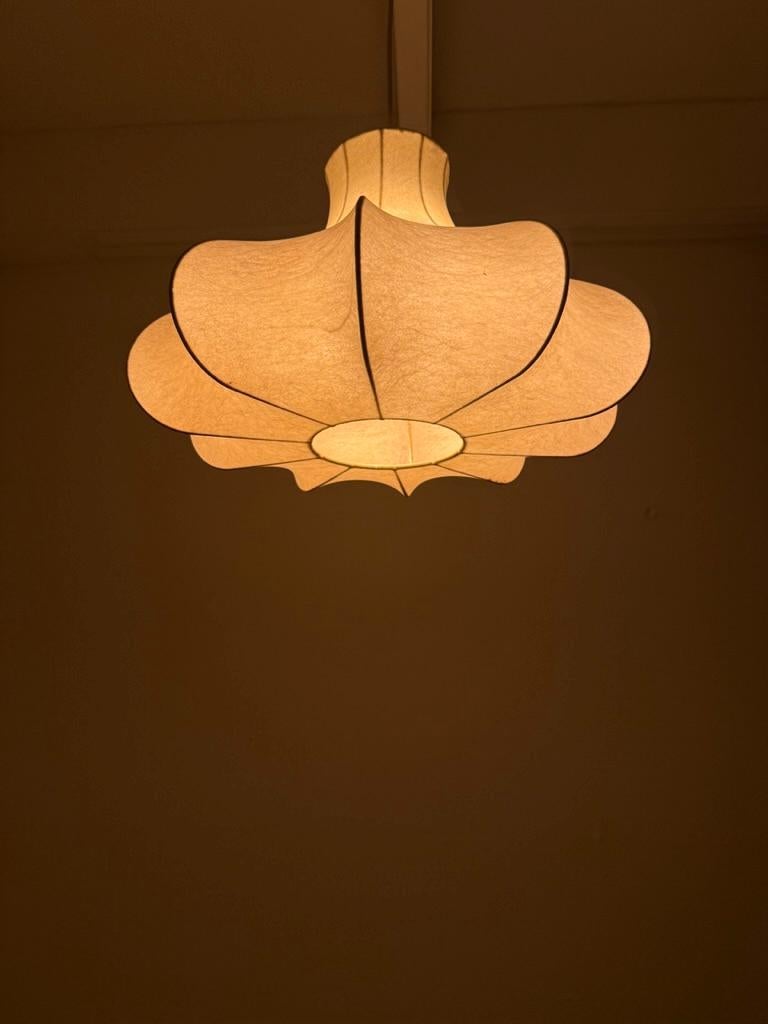 Lámpara colgante Cocoon estilo Achille Castiglioni- Años 60 en Bueno estado para la venta en The Hague, NL