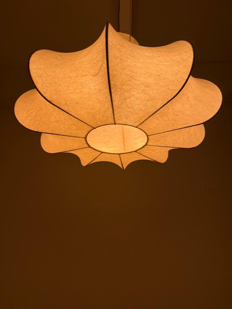 Lámpara colgante Cocoon estilo Achille Castiglioni- Años 60 mediados del siglo XX en venta