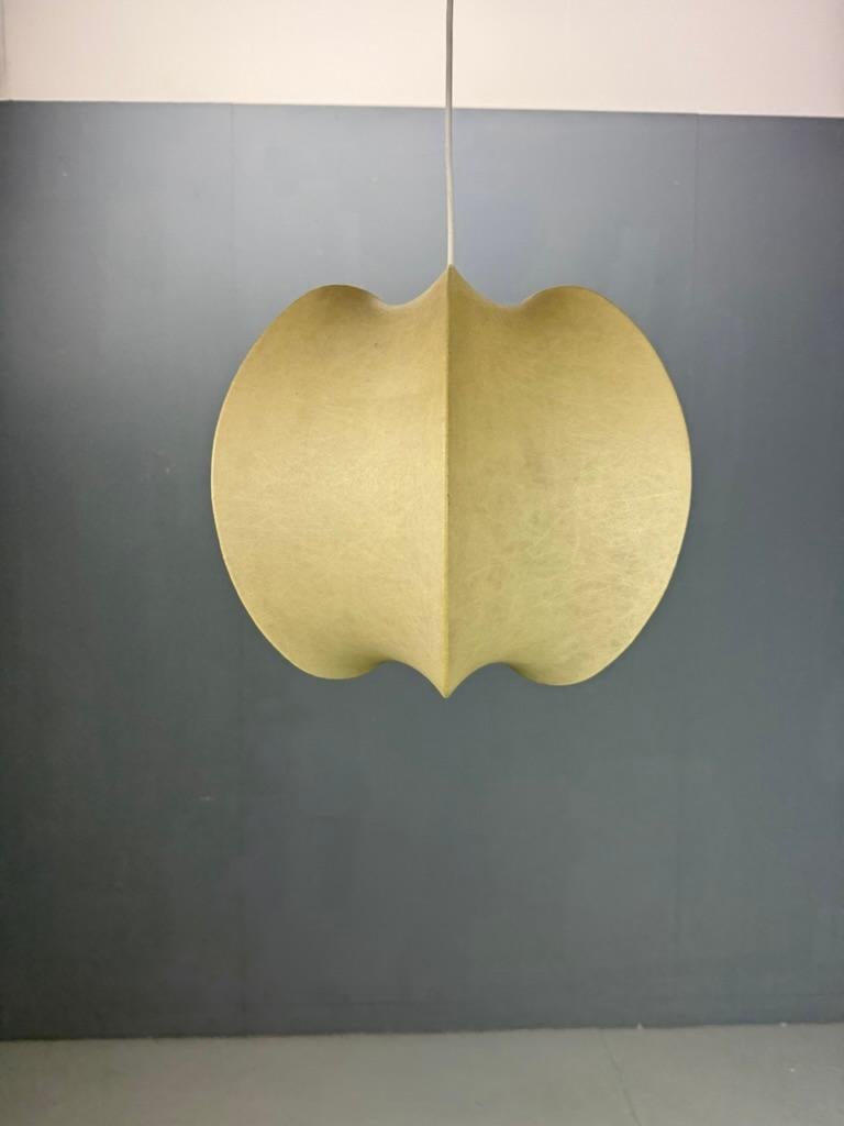 Lampe pendentif Cocoon en bon état -Achille Castiglioni style années 1960 4