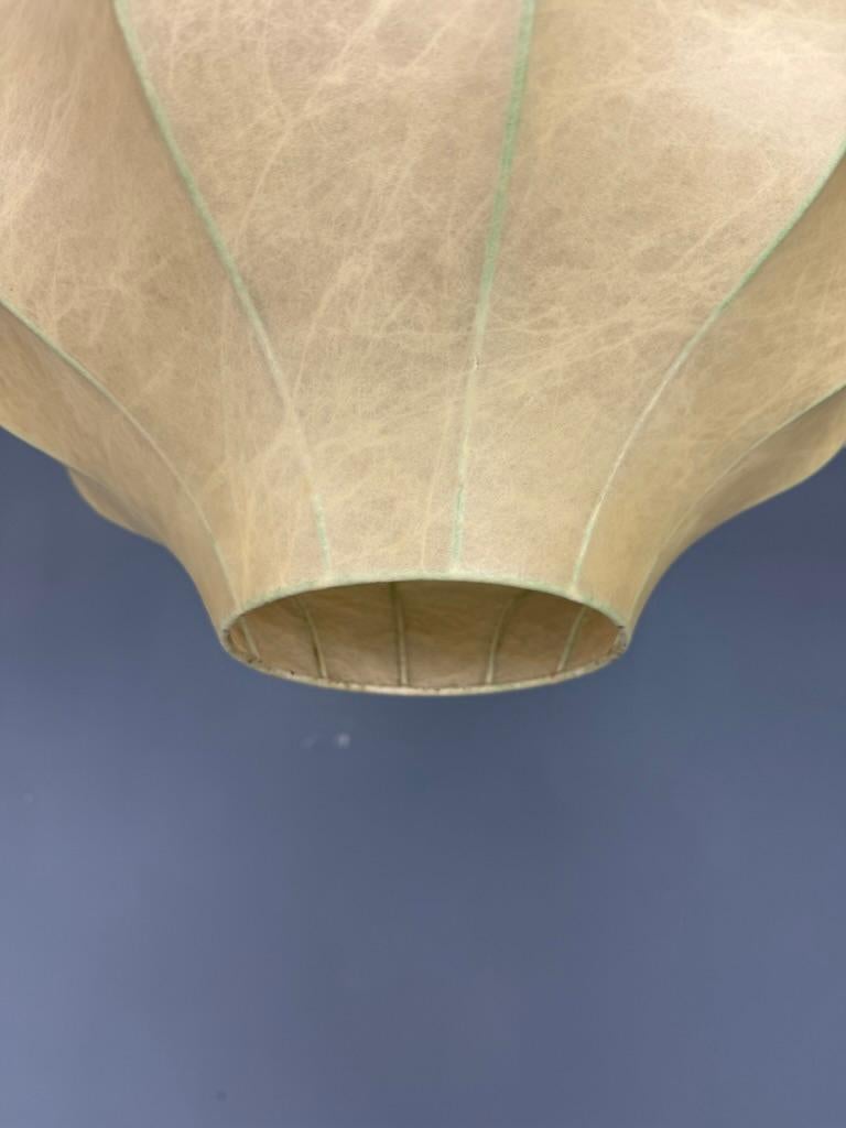 Cocoon Pendelleuchte, guter Zustand -Achille Castiglioni Stil 1960er Jahre im Angebot 5