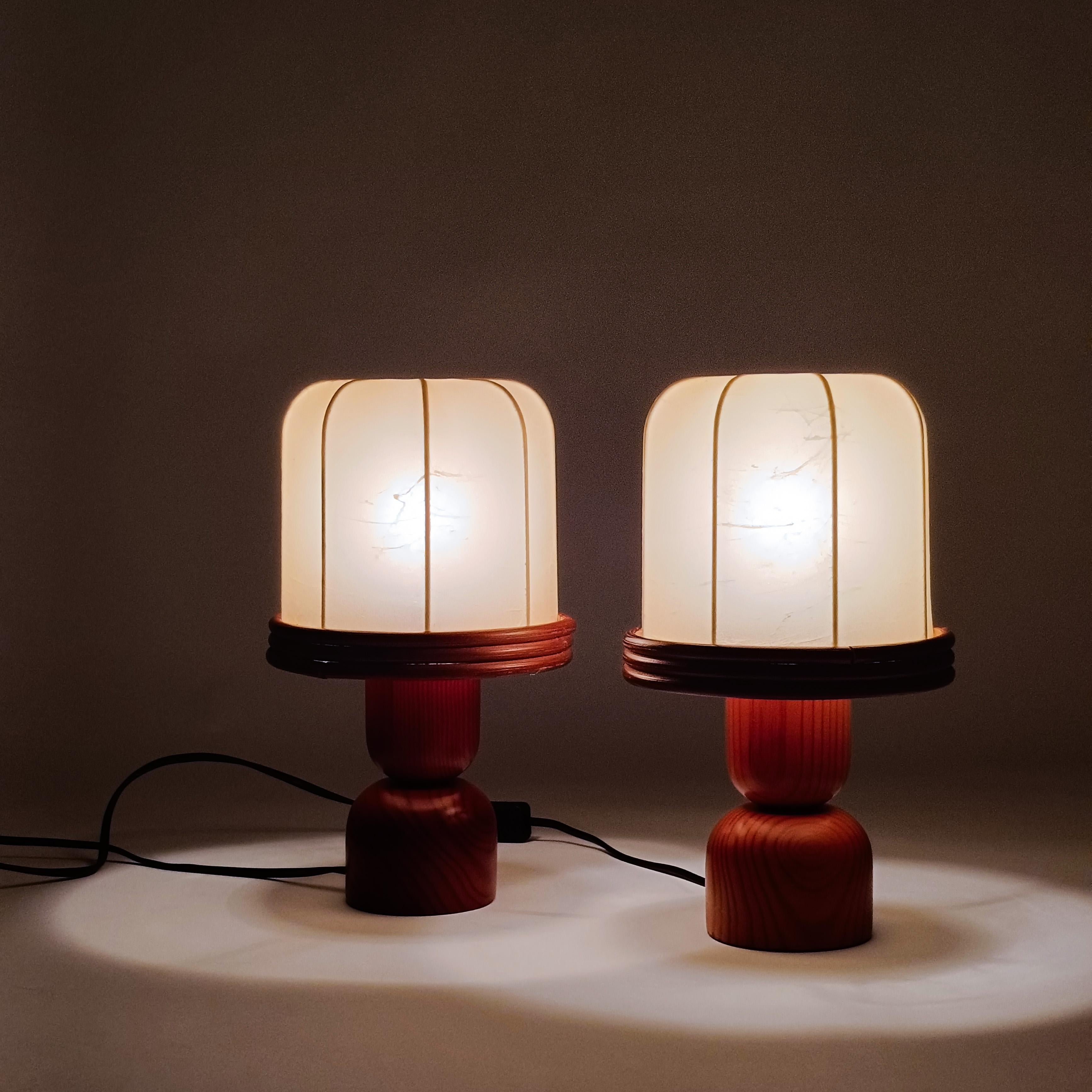 Résine de cocon. Lampes de table brutalistes fabriquées à la main, Italie, années 70 Bon état - En vente à SANT ADRIÀ DE BESÒS, ES
