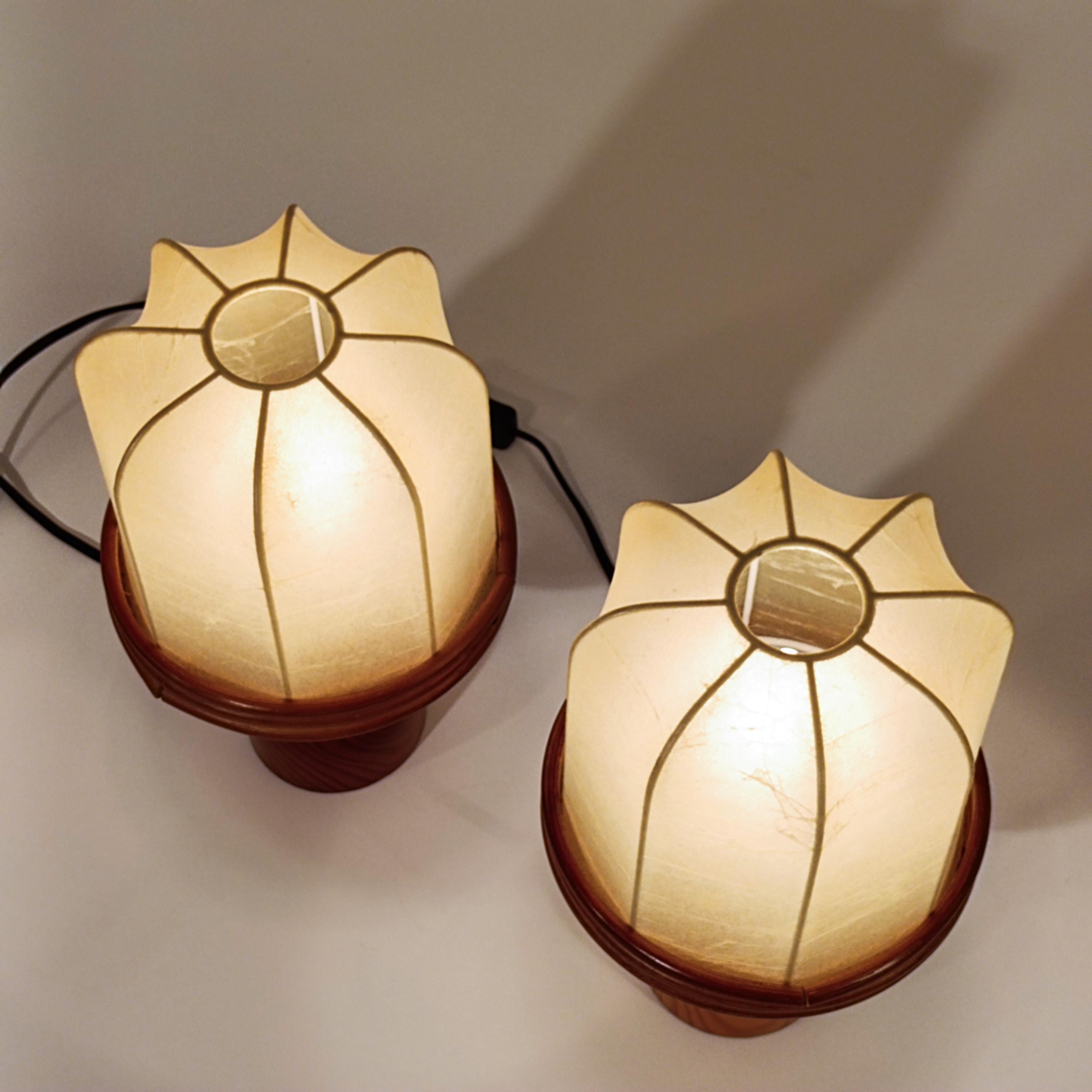 Résine de cocon. Lampes de table brutalistes fabriquées à la main, Italie, années 70 en vente 1