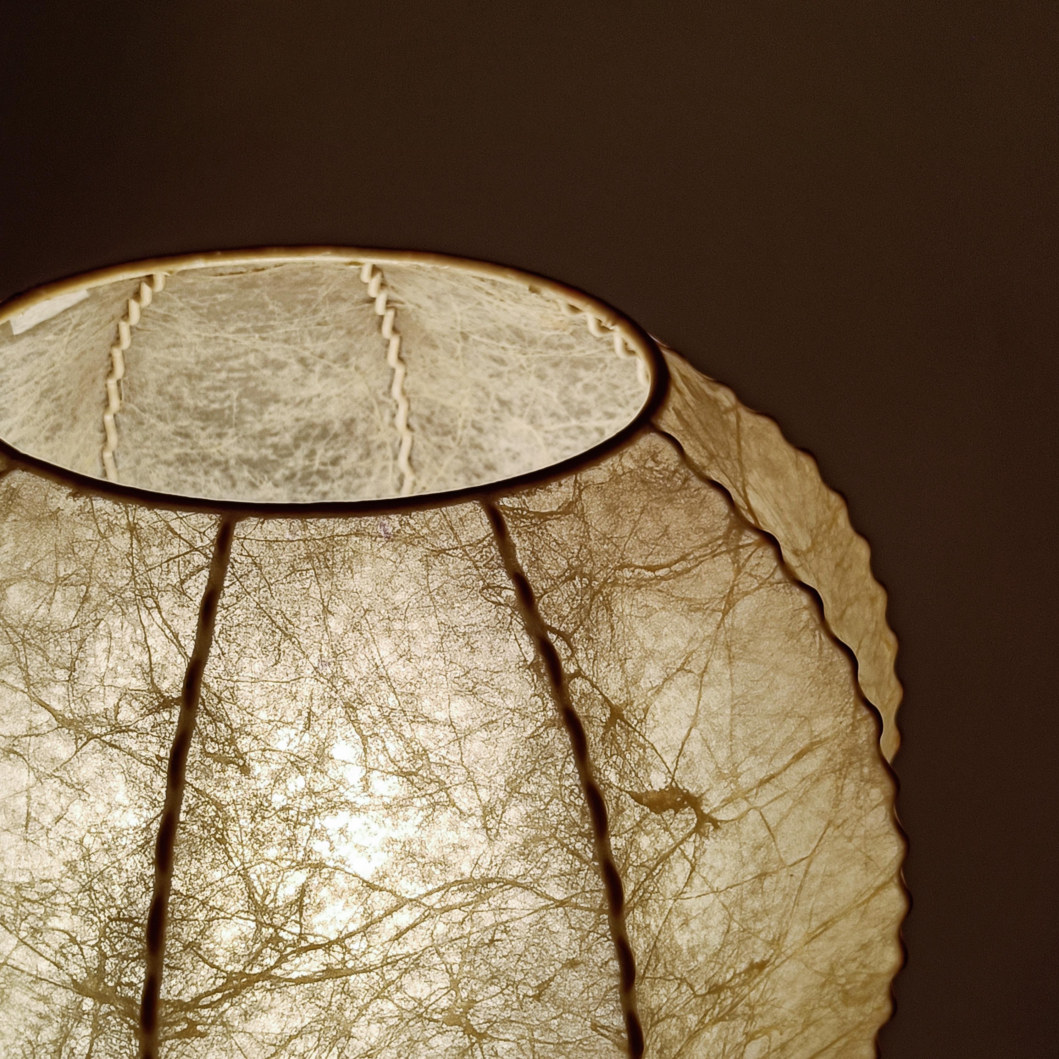 Résine de cocon. Lampe de table de style brutaliste par Friedel Wauer, Allemagne, années 1970 en vente 4