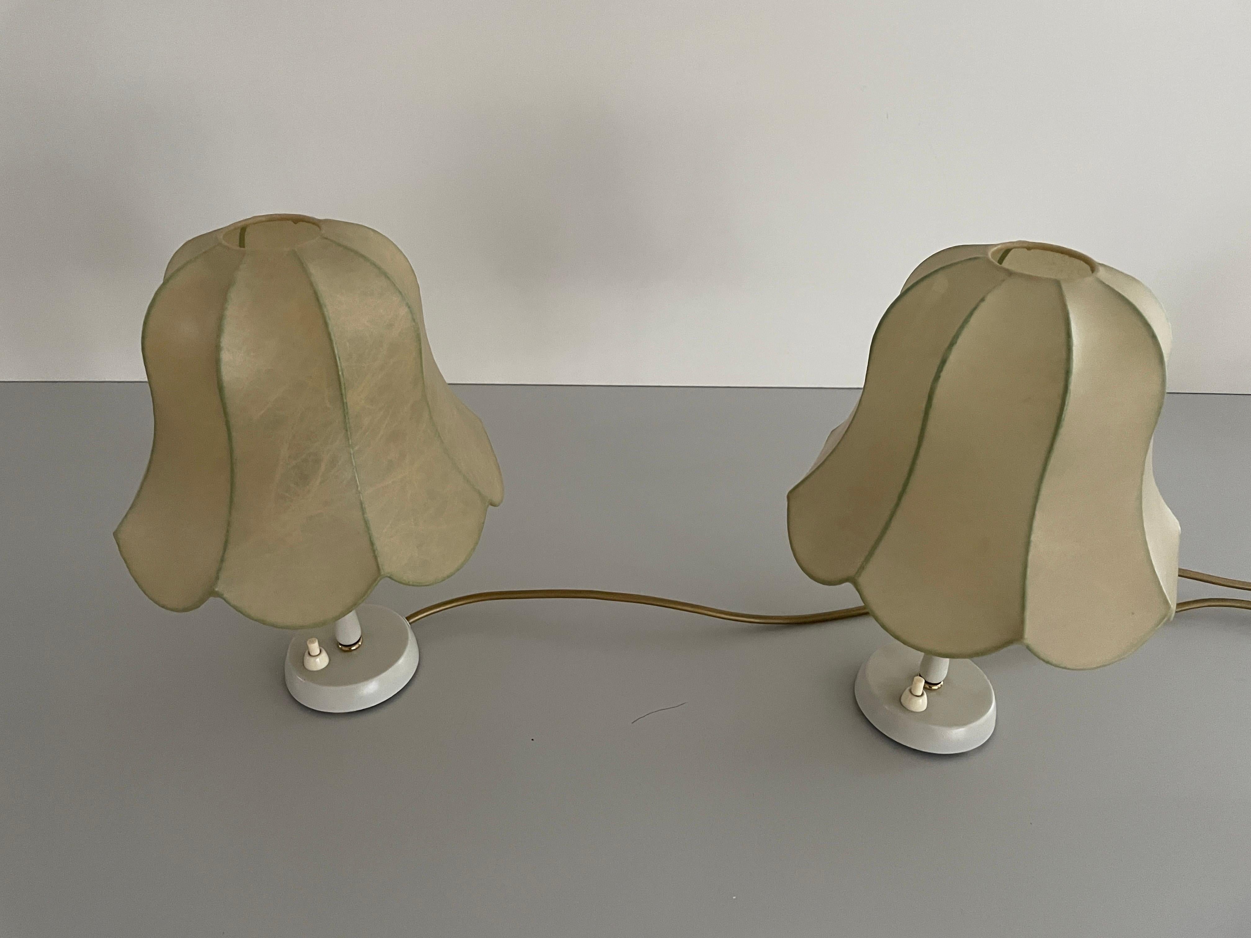 Cocoon Shade Metal Body Pair of Bedside Lamps by GOLDKANT, 1970s, Germany In Good Condition For Sale In Hagenbach, DE