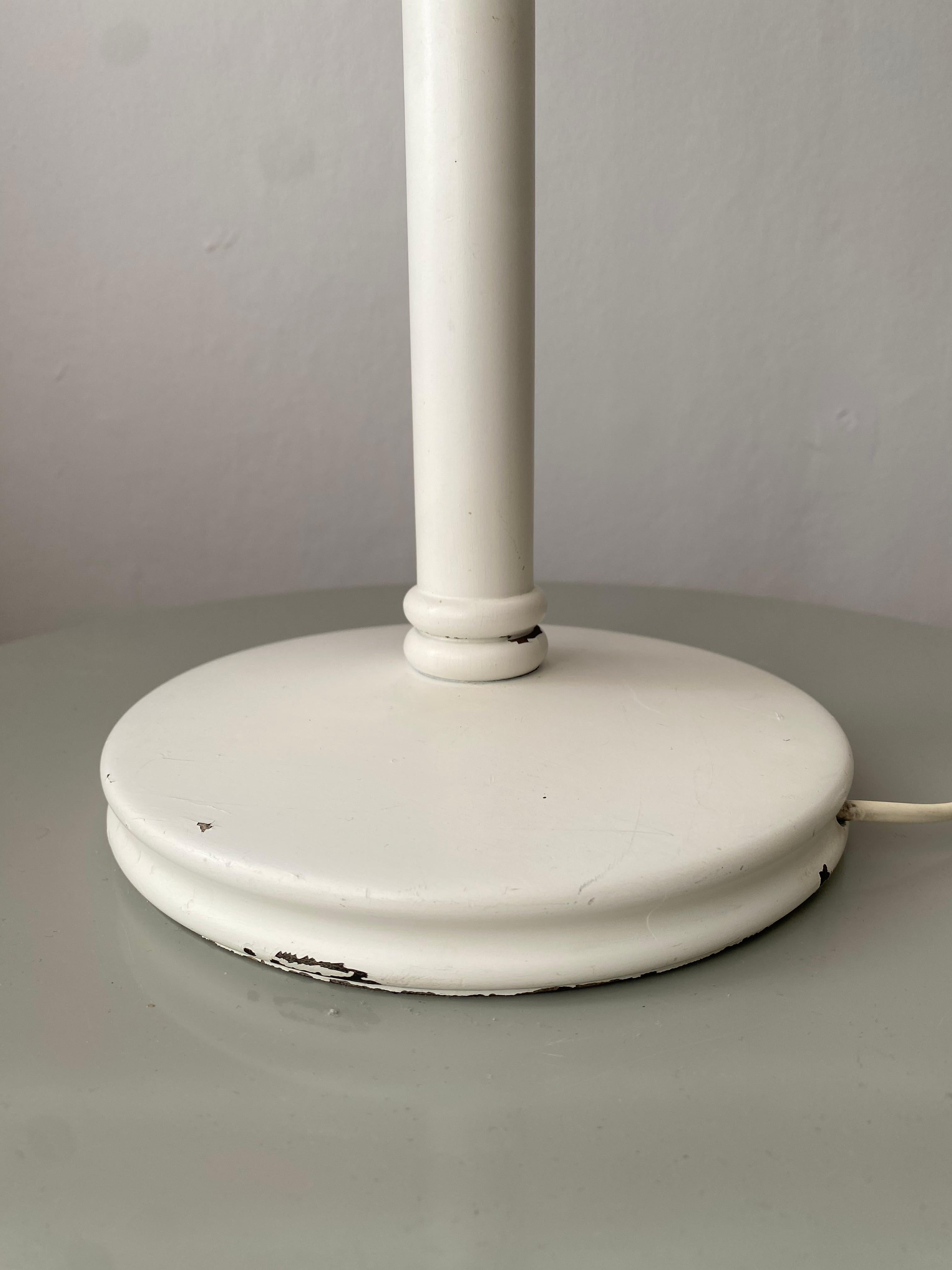Mid-20th Century Cocoon Table lamp 