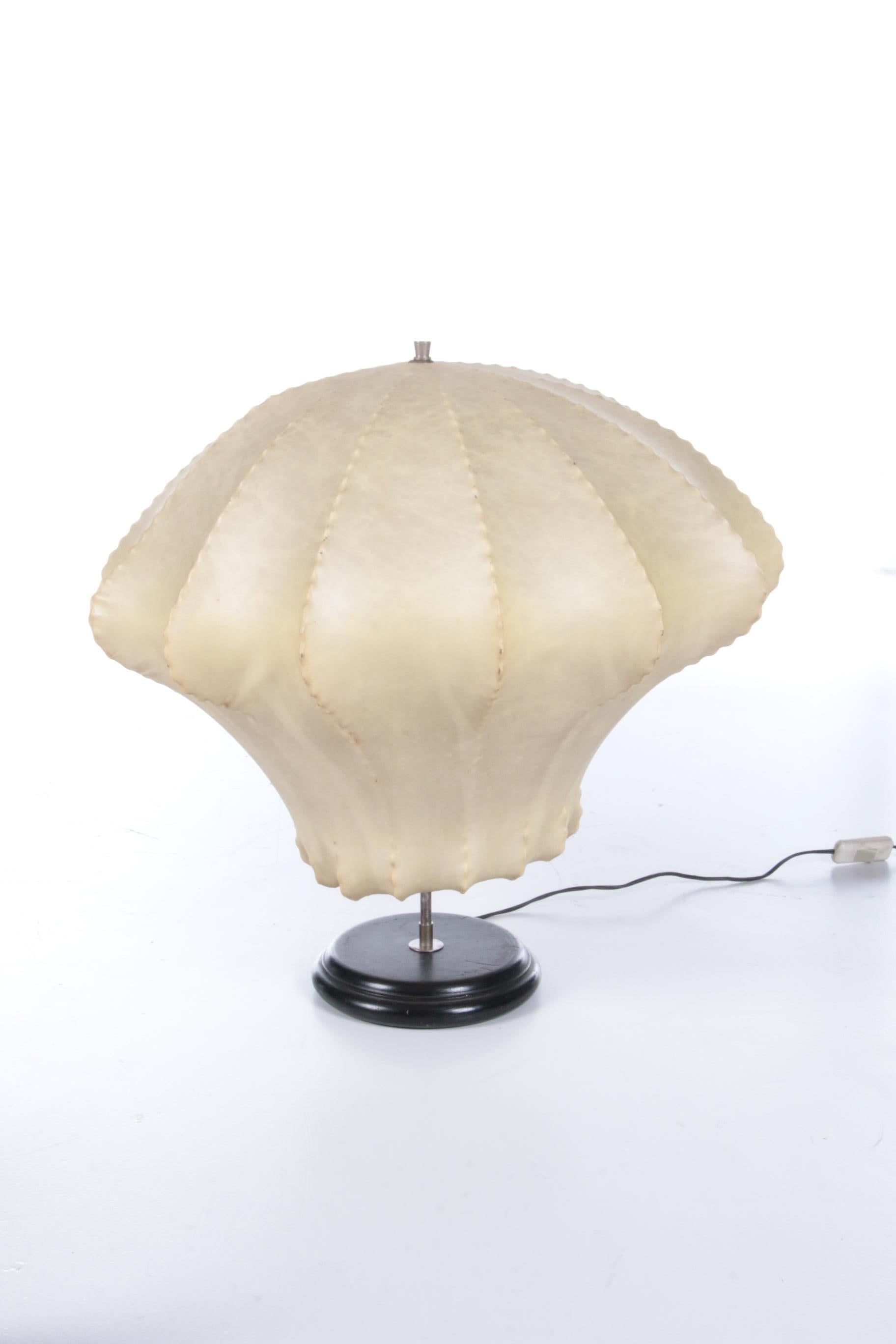 Cocoon table lamp by Castiglioni for Flos 1960 Italy


This is a beautiful table lamp by Castiglioni for Flos, made in Italy in the 1960s.

The table model is a rare model and completely original.

You don't see them much as a table lamp. 1 metal