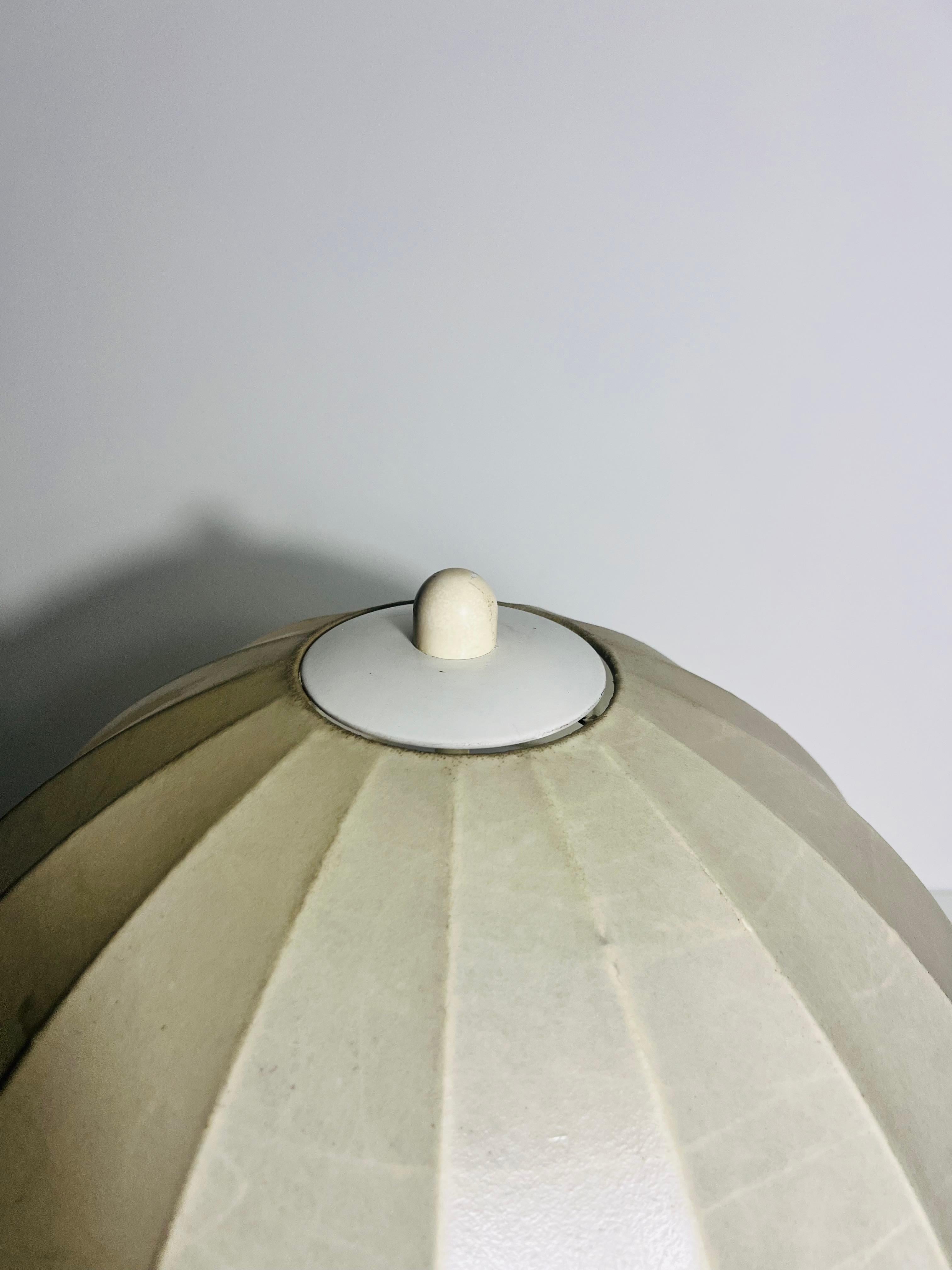 Lampada da tavolo Cocoon di Goldkant, Germania, anni '60 in vendita 3