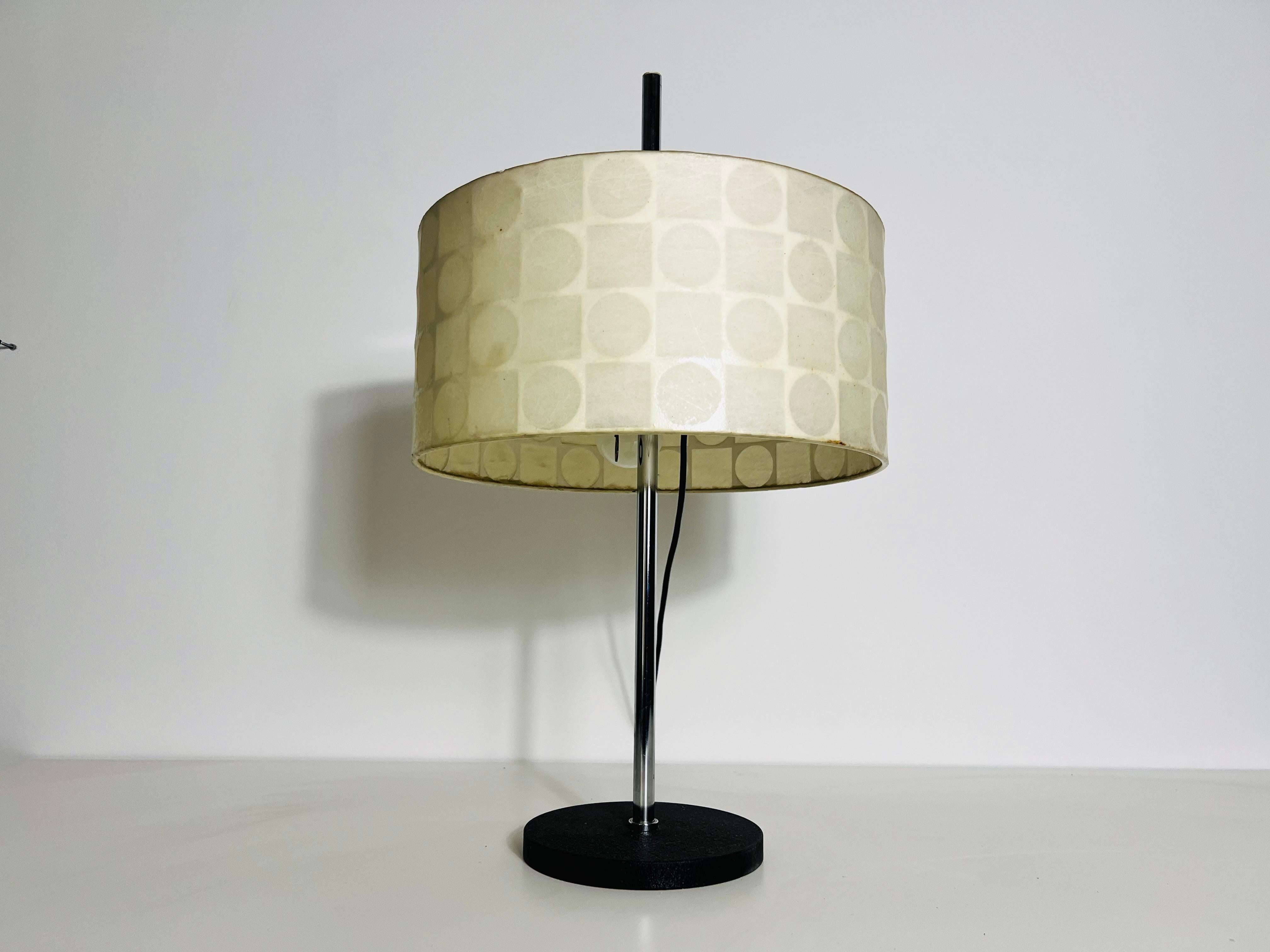 Cocoon Table Lamp by Goldkant, Germany, 1960s In Good Condition For Sale In Hagenbach, DE