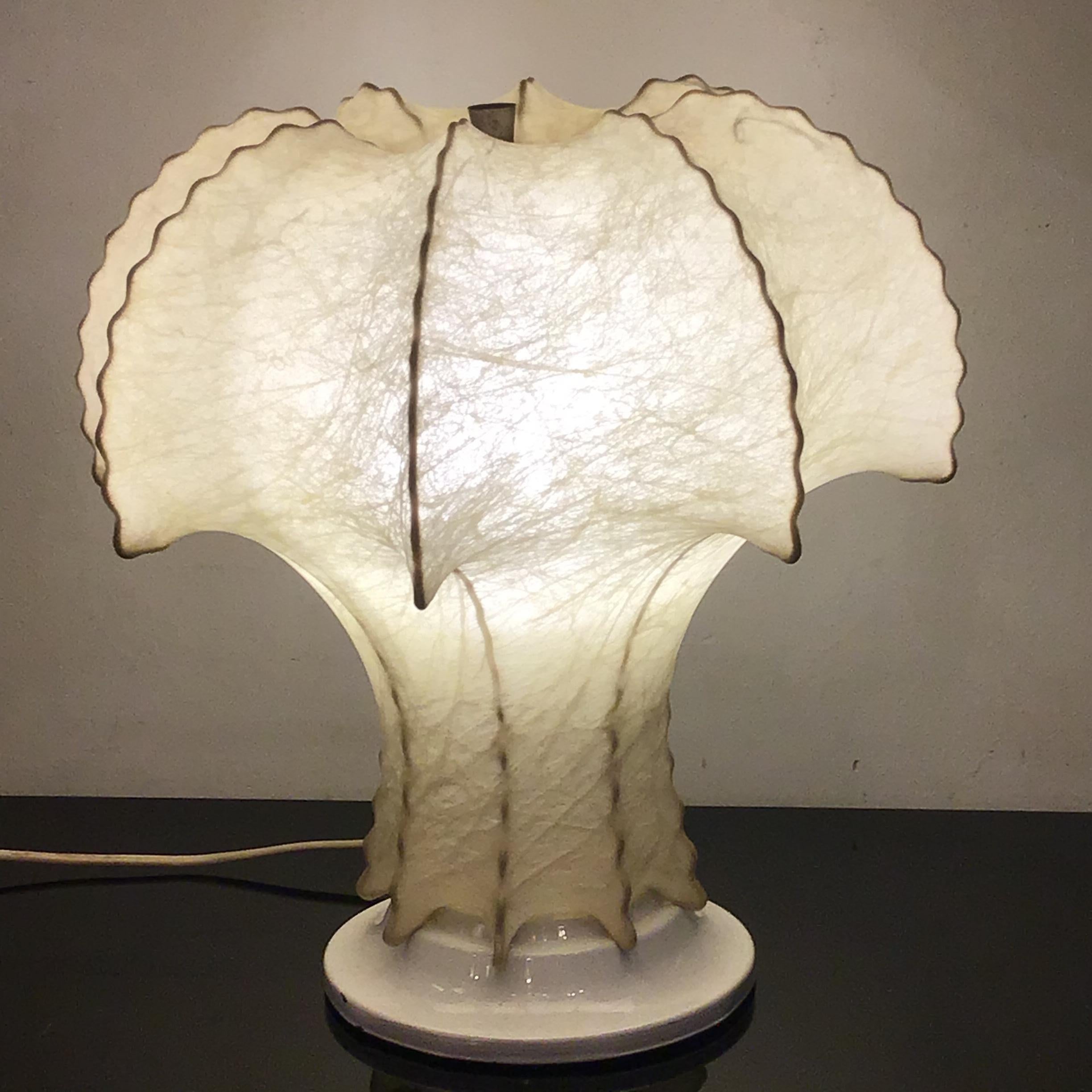 Cocoon Table Lamp Metal Brass Skin 1970 Italy  For Sale 6