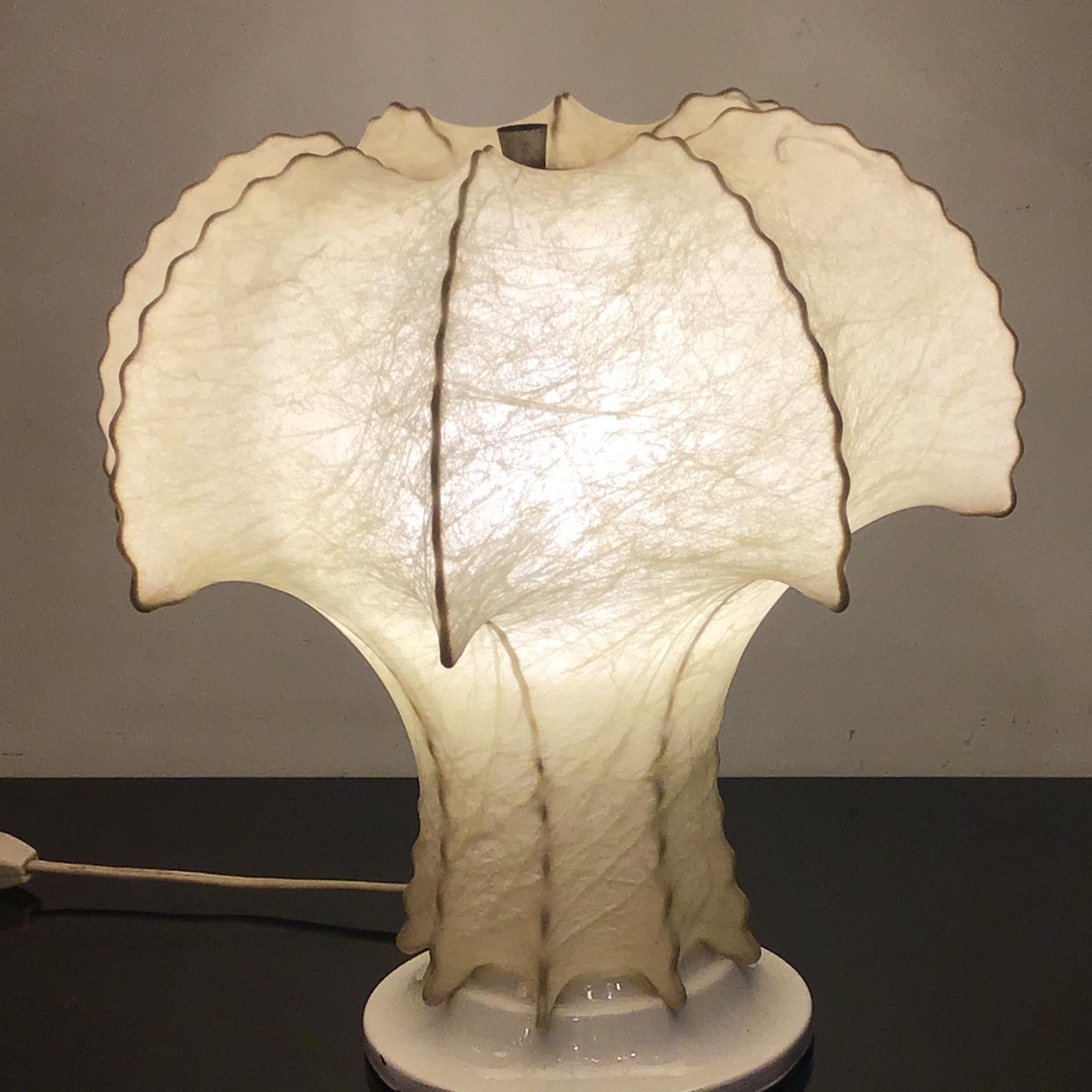 Cocoon Table Lamp Metal Brass Skin 1970 Italy  For Sale 7