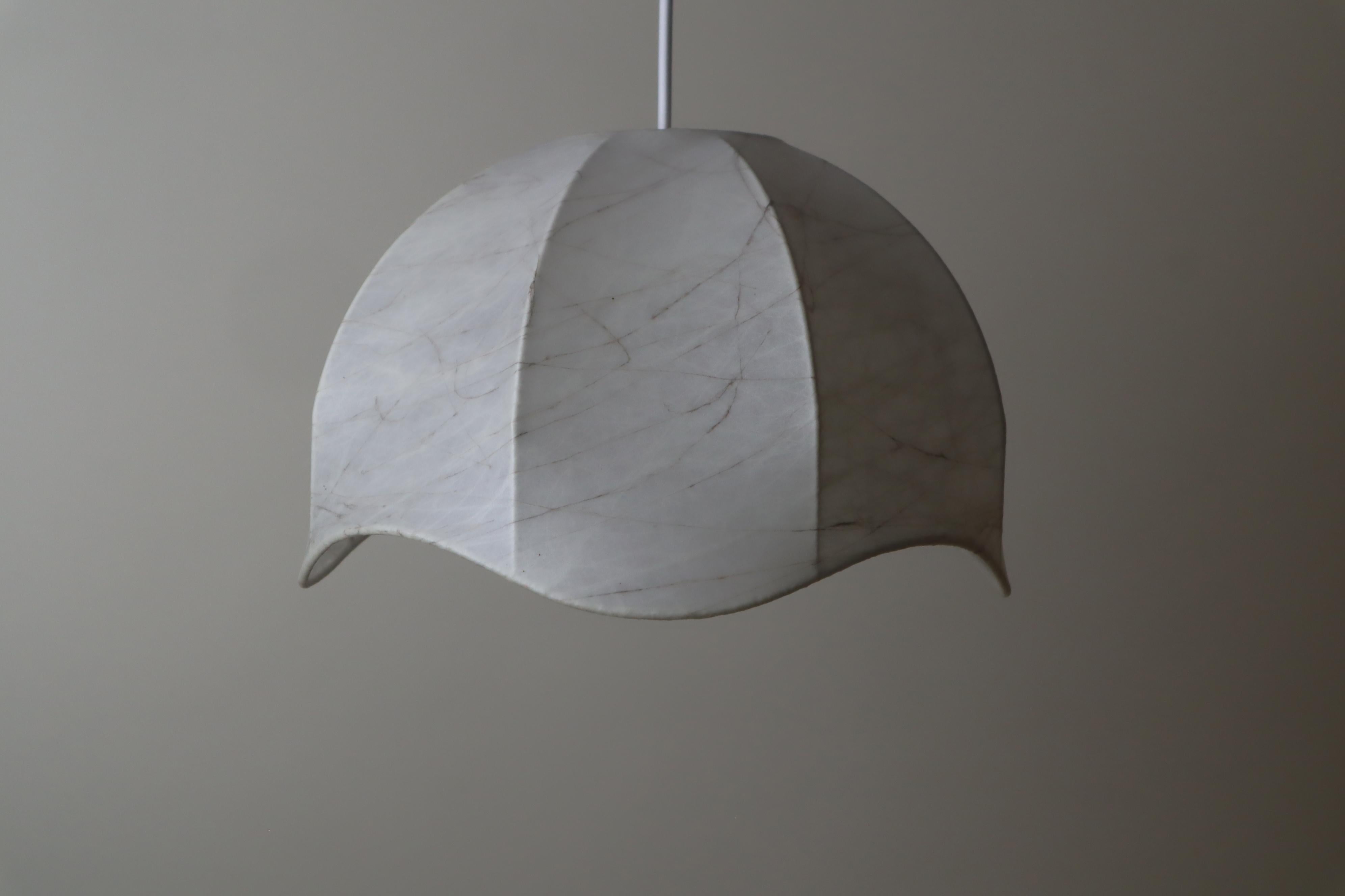 Late 20th Century Cocoon Wave Hanging Lamp in the Style of Castiglioni, Italy 1960s For Sale