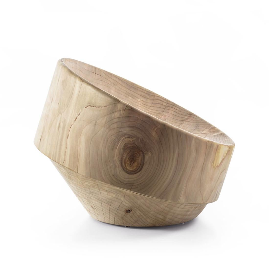 italien Cocoona Cedar Armchair en vente