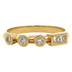 codebyEdge 18k Gelb  Diamant-Gold-Stapelring, anpassbarer Diamantring, anpassbar - Buchstabe V