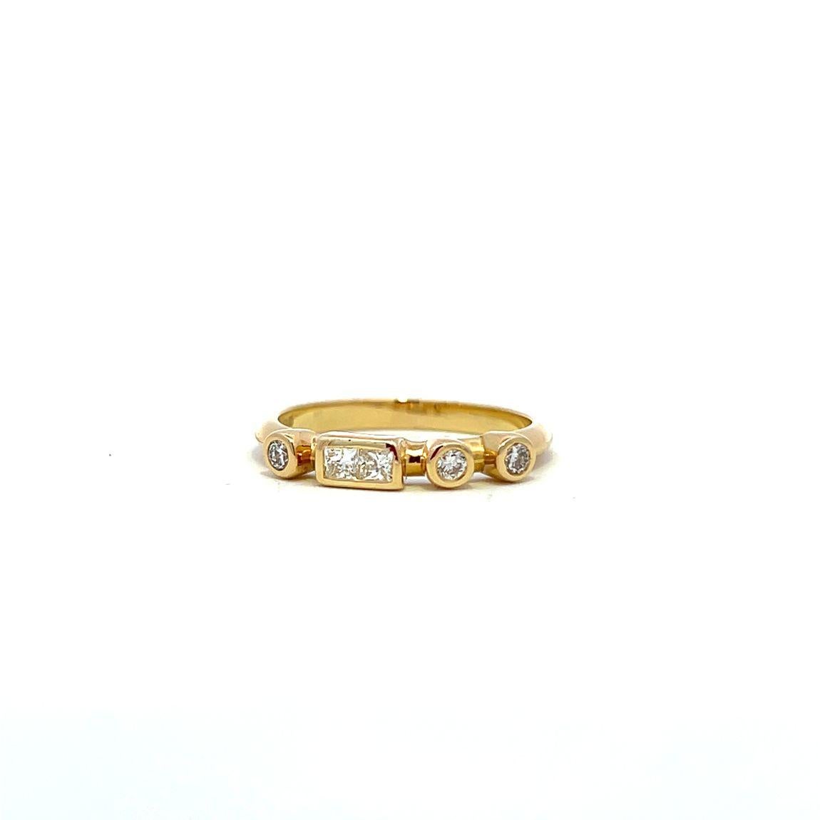 En vente :  codebyEdge, bague empilable personnalisable en or jaune 18 carats avec diamants, lettre L Morse code 3