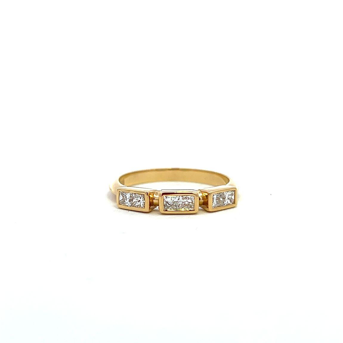 En vente :  codebyEdge, bague empilable personnalisable en or jaune 18 carats avec diamants 6
