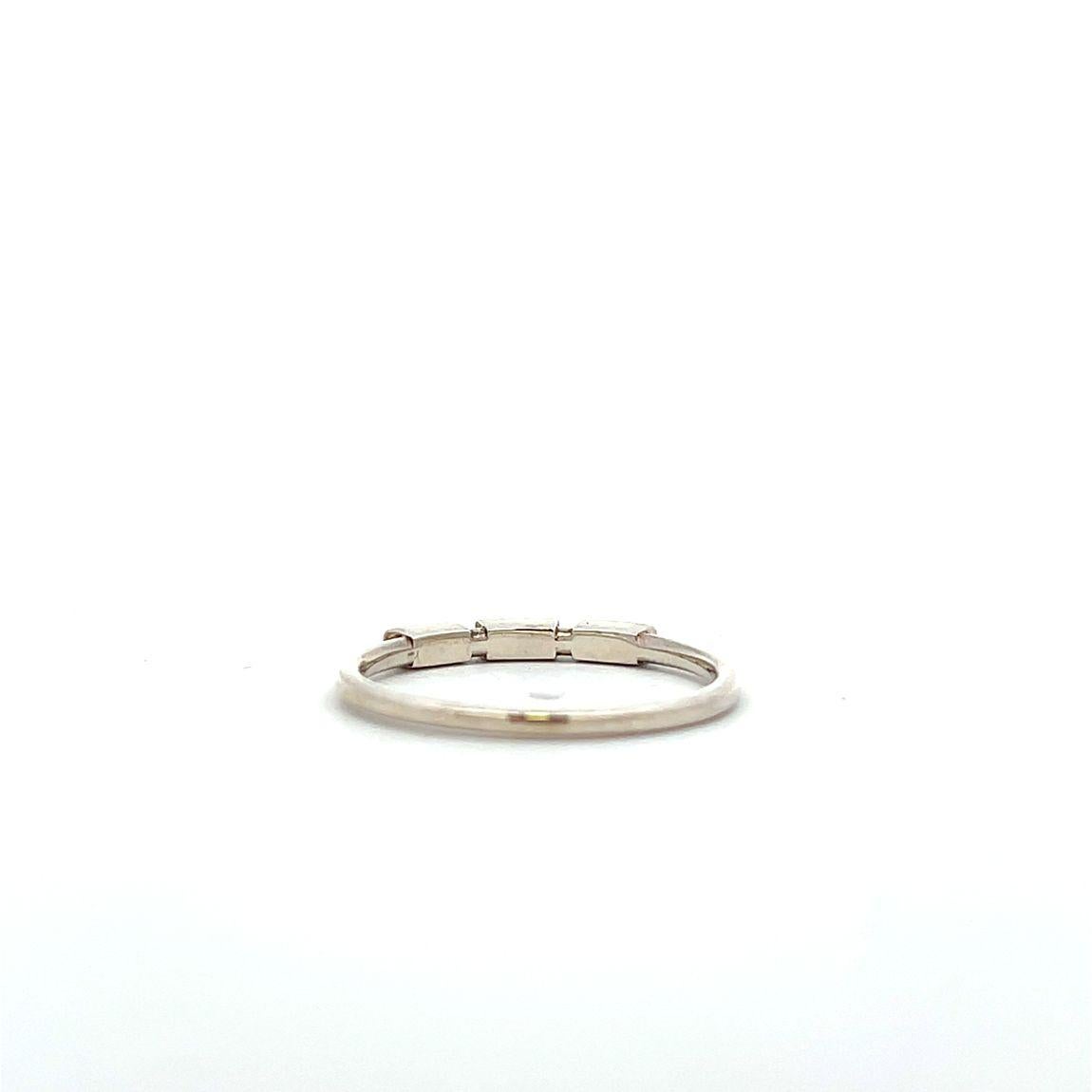 Im Angebot: codebyEdge Anpassbarer Diamant-Platin-Stapelring - Buchstabe O in Morse- Code () 4