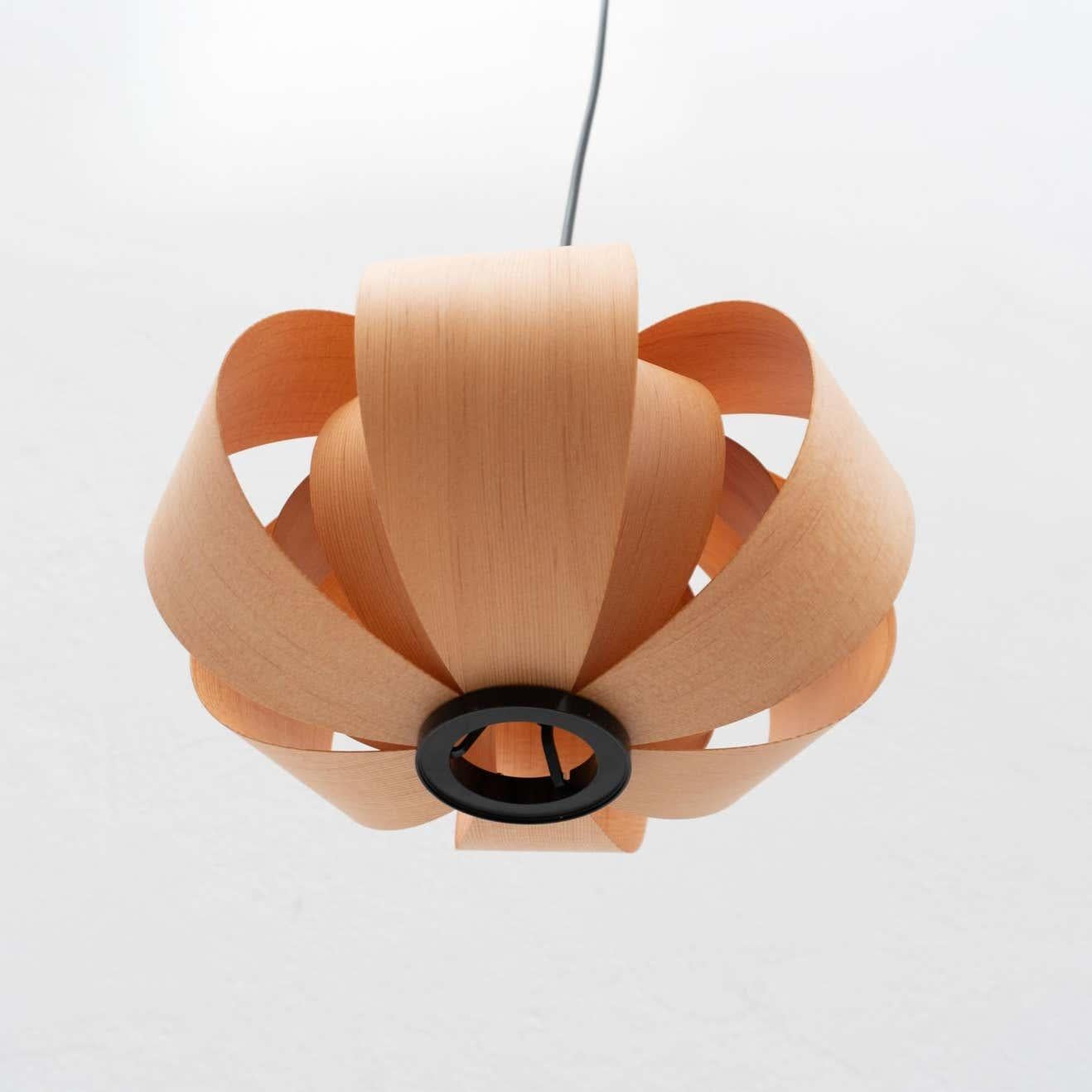 Coderch Mini Disa Wood Hanging Lamp by Tunds In Good Condition For Sale In Barcelona, Barcelona