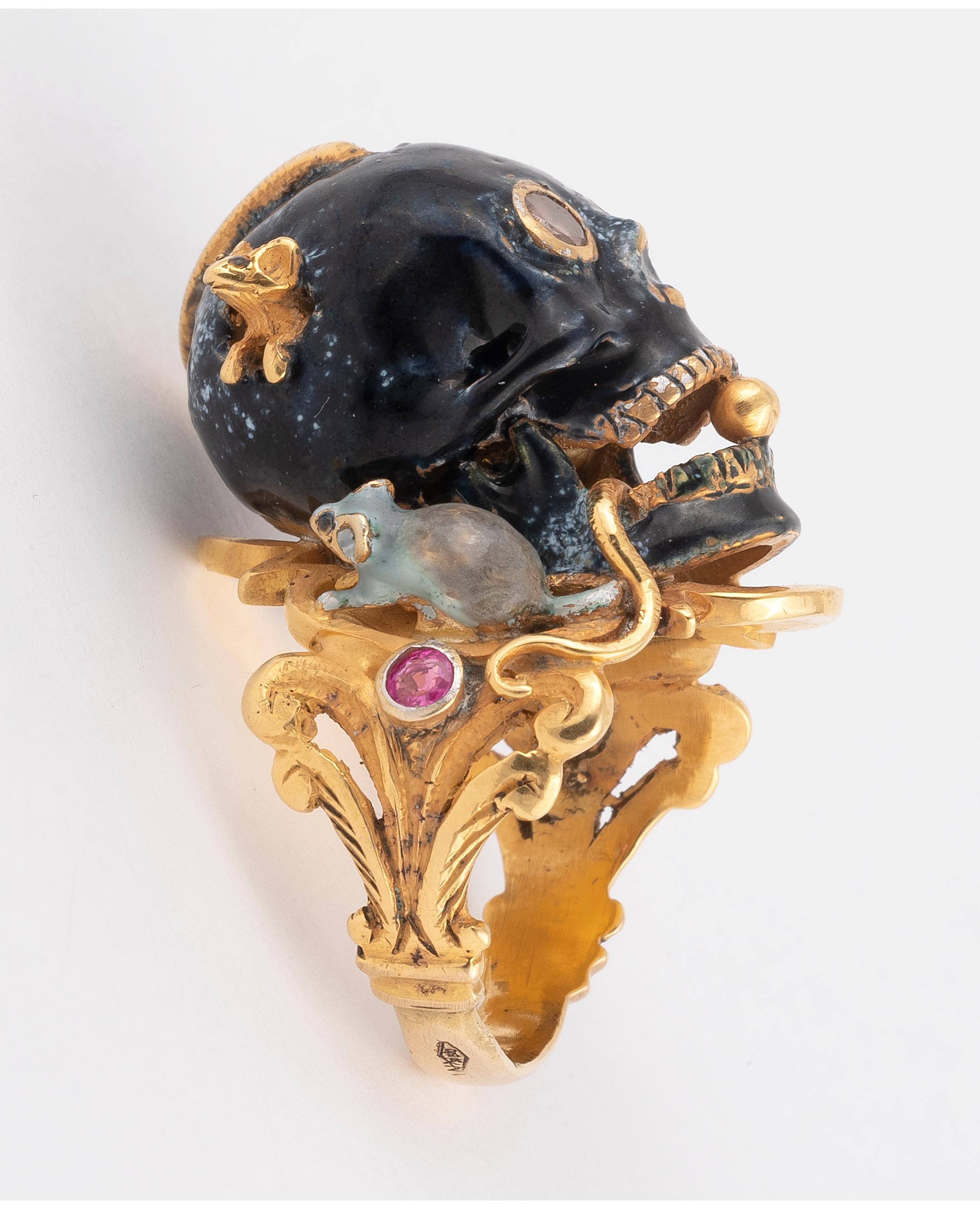 Renaissance style Memento Mori skull ring made with champleve multicolored enamels, diamonds eyes ,round shape collet set ruby, snake and grey mouse on the side.
Mounted in 18Kt gold Signed Codognato 
Weight: 20.2gr.
Finger size: 6 1/4