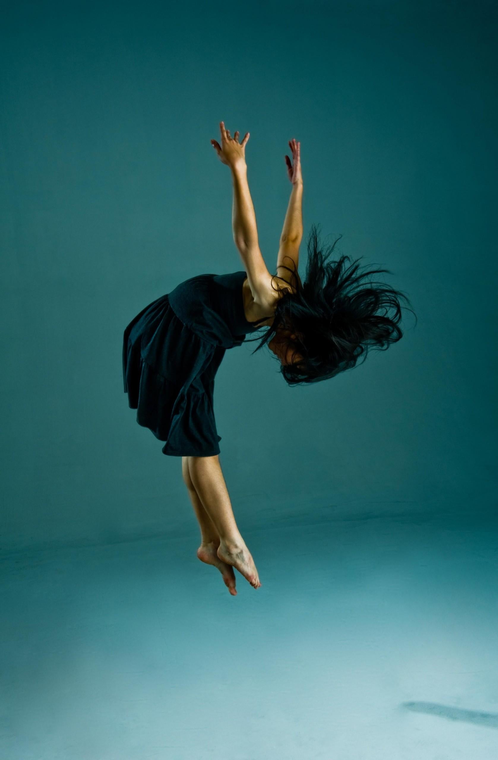 Still-Life Photograph Cody Choi - Danseuse : Gama #3, photographie, nature morte, contemporaine, danse 