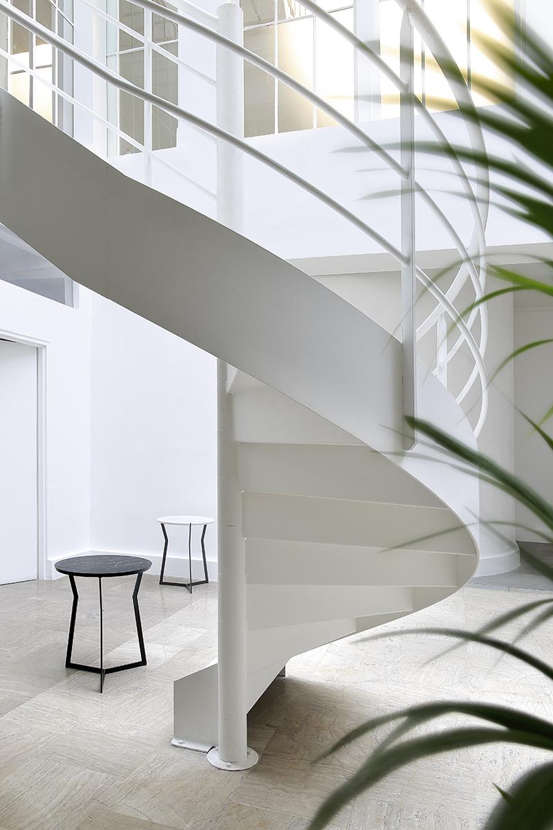 CoEdition Star Couchtisch mit Marmorplatte von Olivier Gagnère (21. Jahrhundert und zeitgenössisch) im Angebot