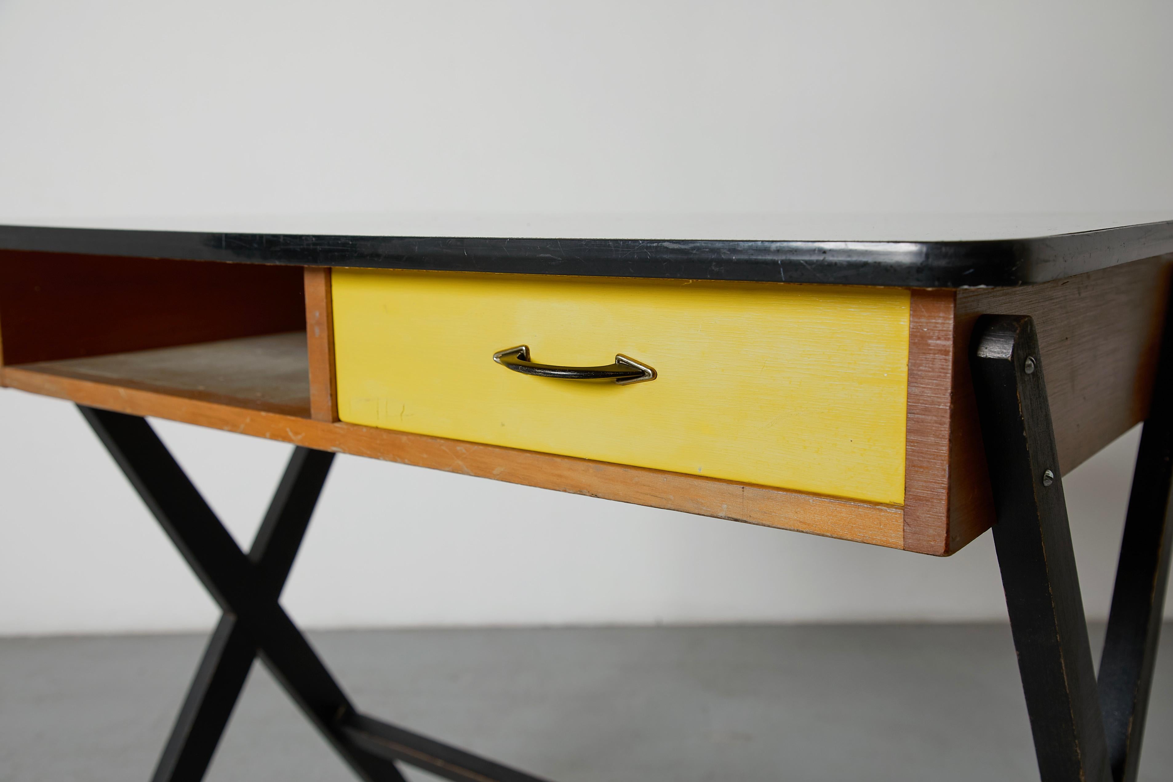 Coen de Vries 1957 Desk for Devo w/ Yellow Drawer, Dutch Mid-Century Modern For Sale 8