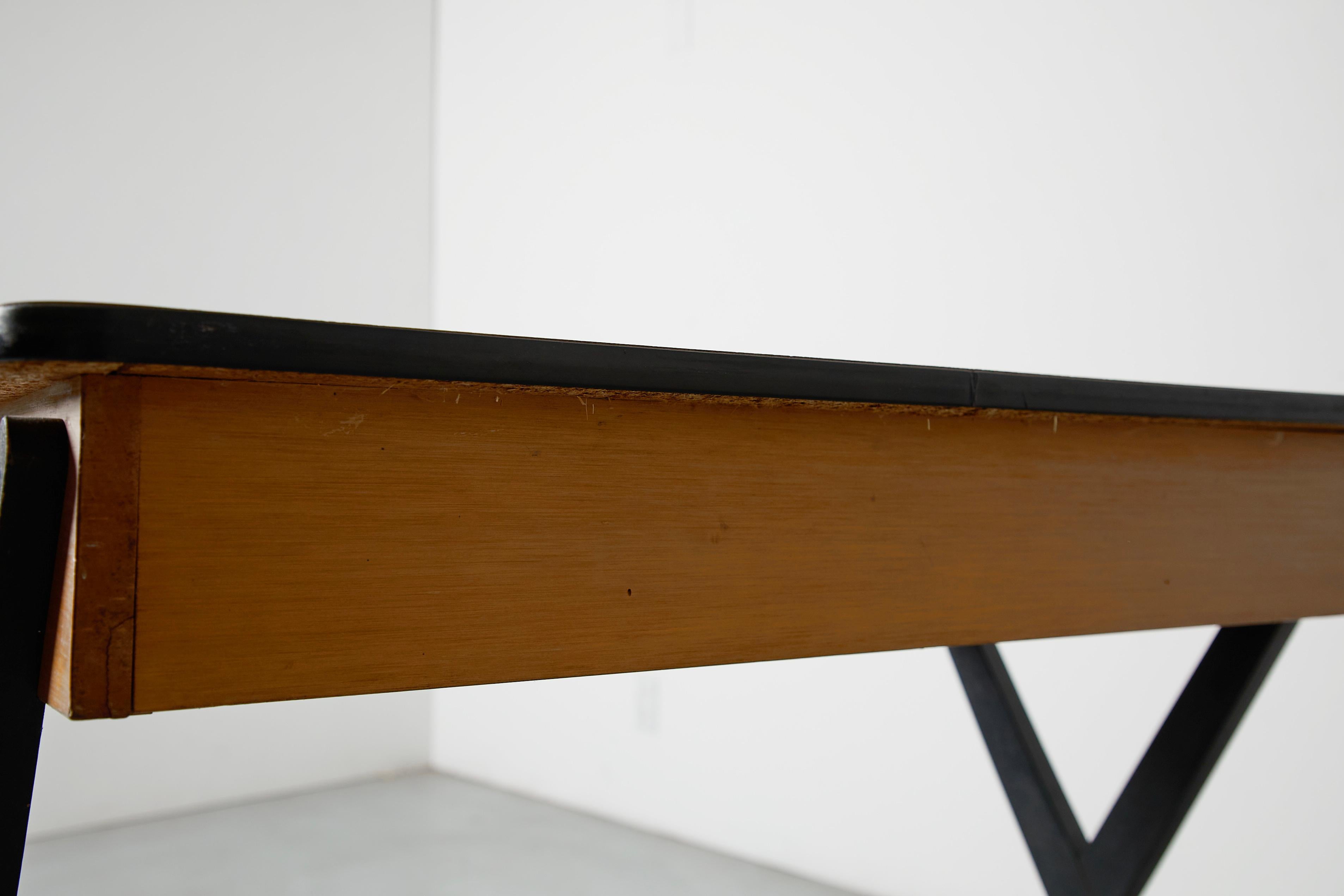 Coen de Vries 1957 Desk for Devo w/ Yellow Drawer, Dutch Mid-Century Modern For Sale 10