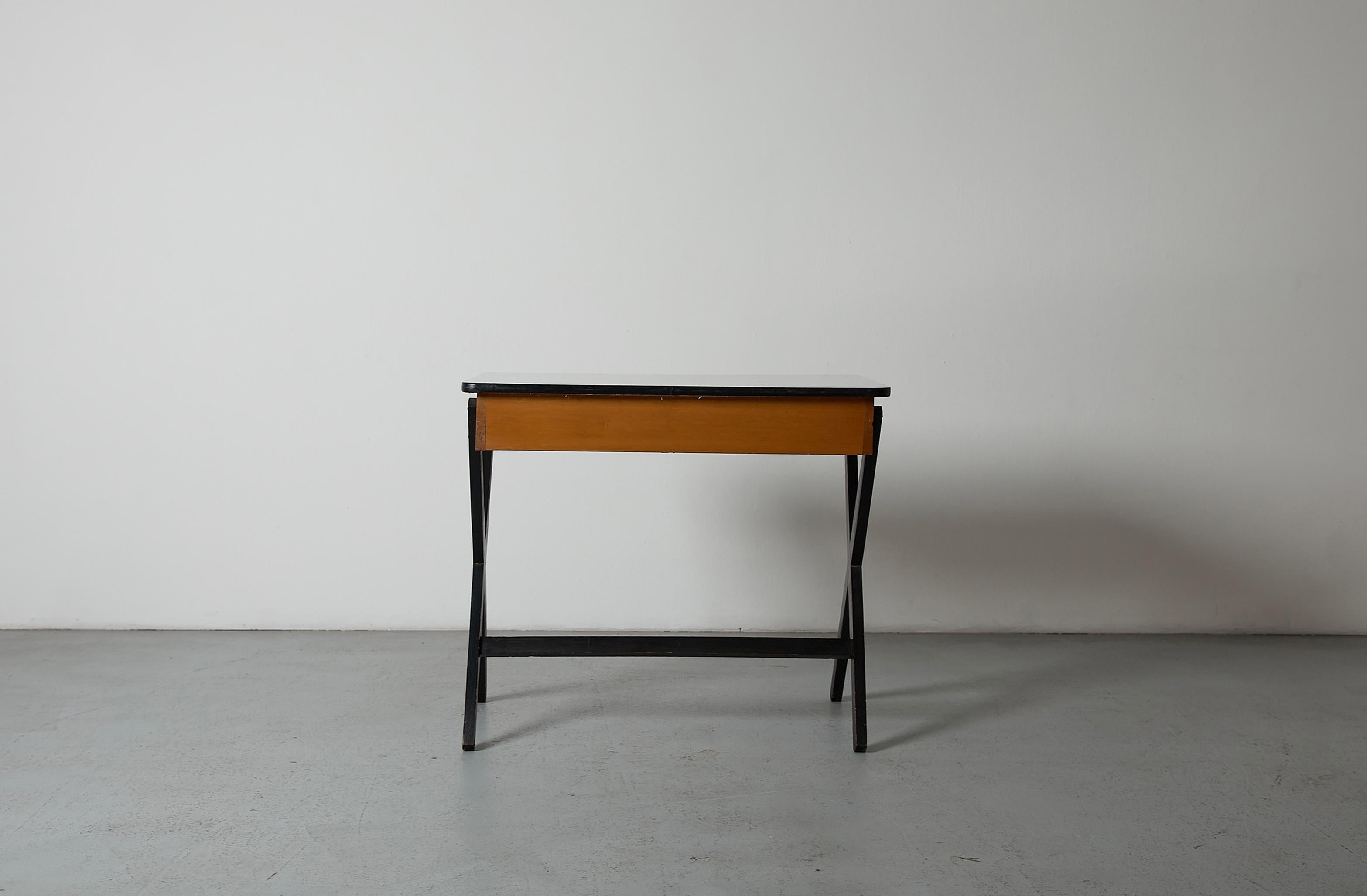 Coen de Vries 1957 Desk for Devo w/ Yellow Drawer, Dutch Mid-Century Modern For Sale 1