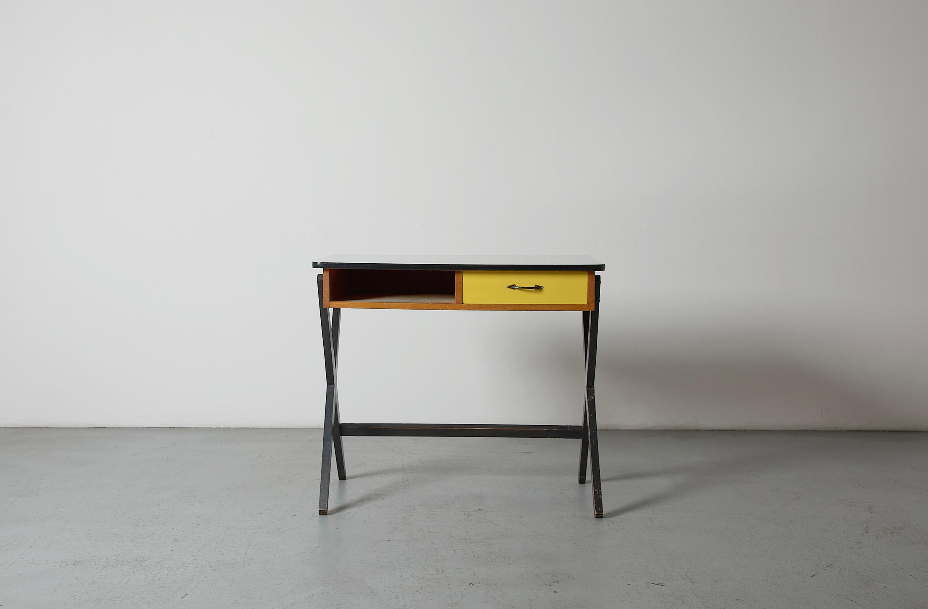 Coen de Vries 1957 Desk for Devo w/ Yellow Drawer, Dutch Mid-Century Modern For Sale 2