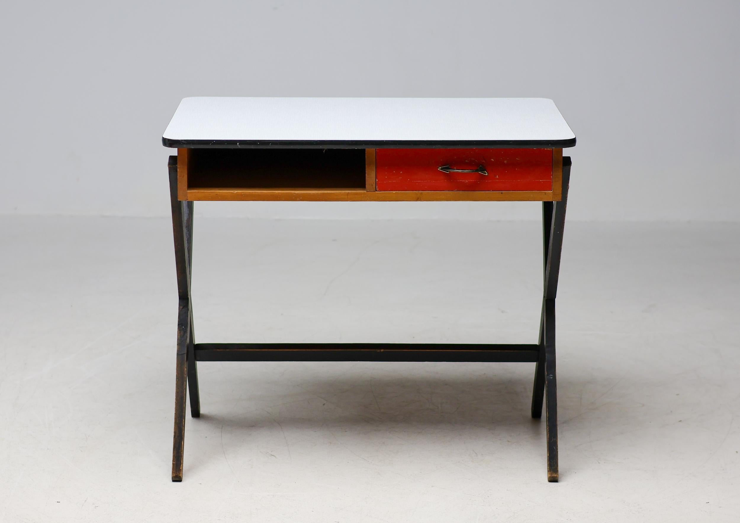 Coen de Vries Kleiner Schreibtisch, 1954 (Moderne der Mitte des Jahrhunderts) im Angebot