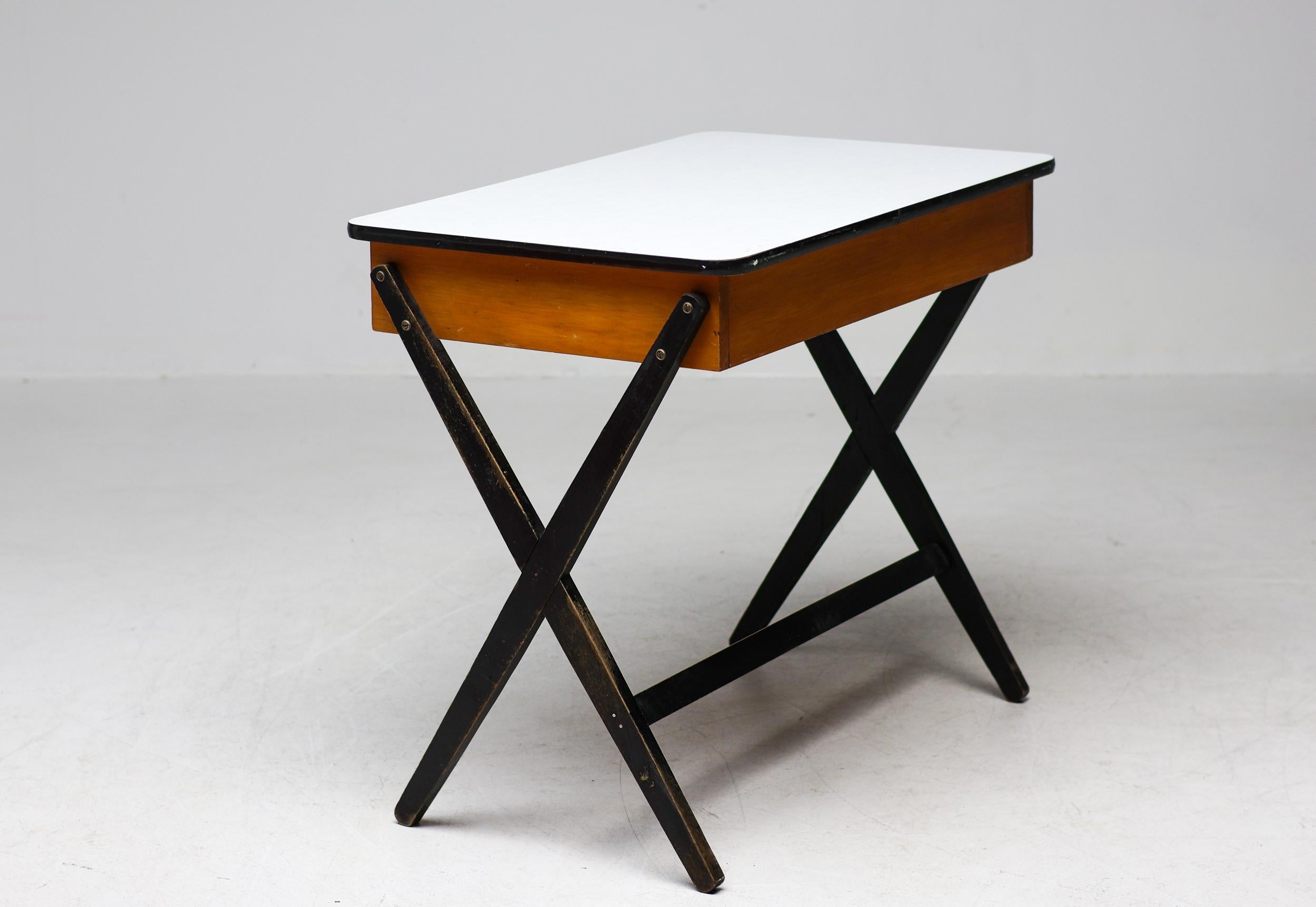 Coen de Vries Kleiner Schreibtisch, 1954 (Niederländisch) im Angebot
