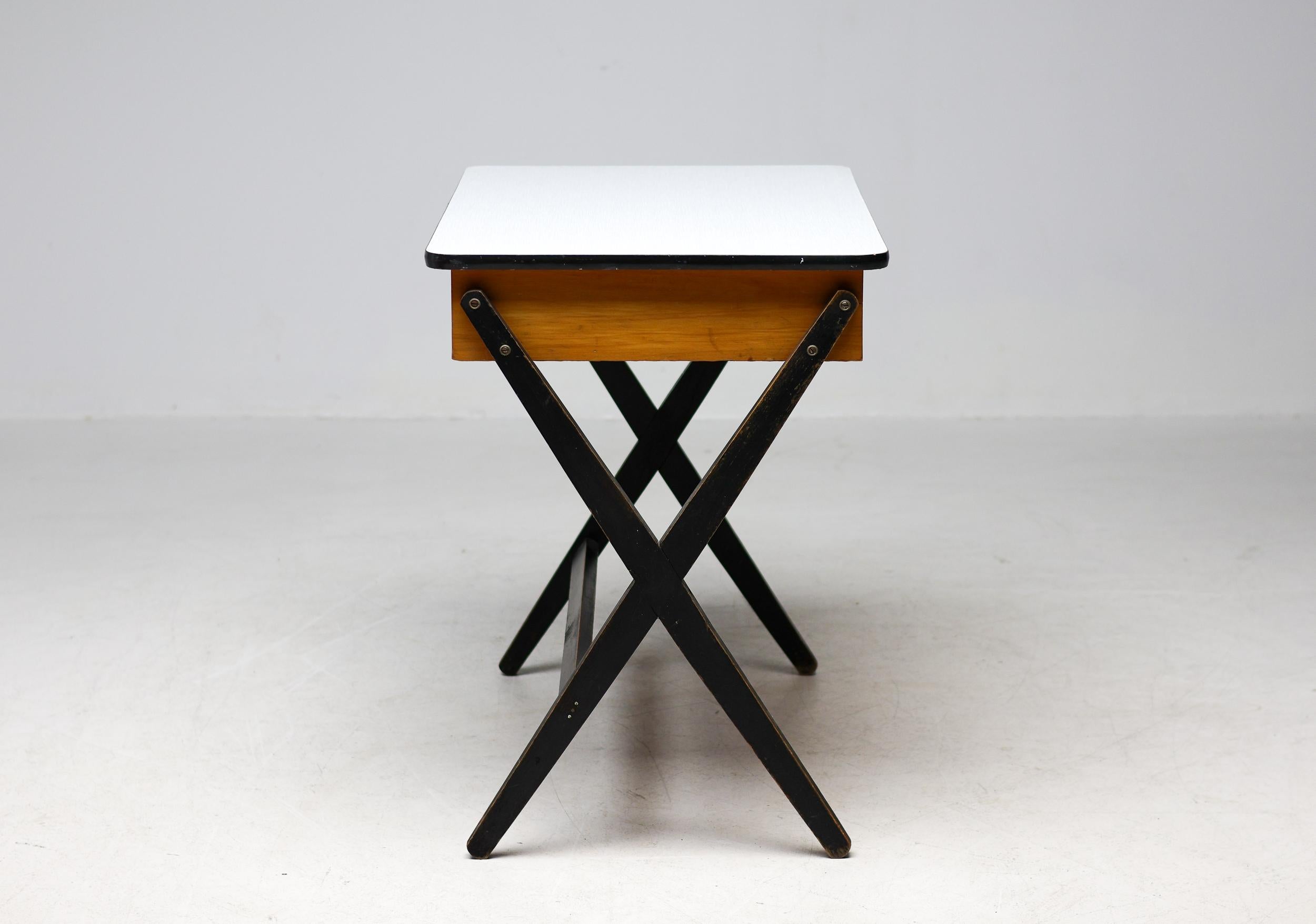Coen de Vries Kleiner Schreibtisch, 1954 im Angebot 2