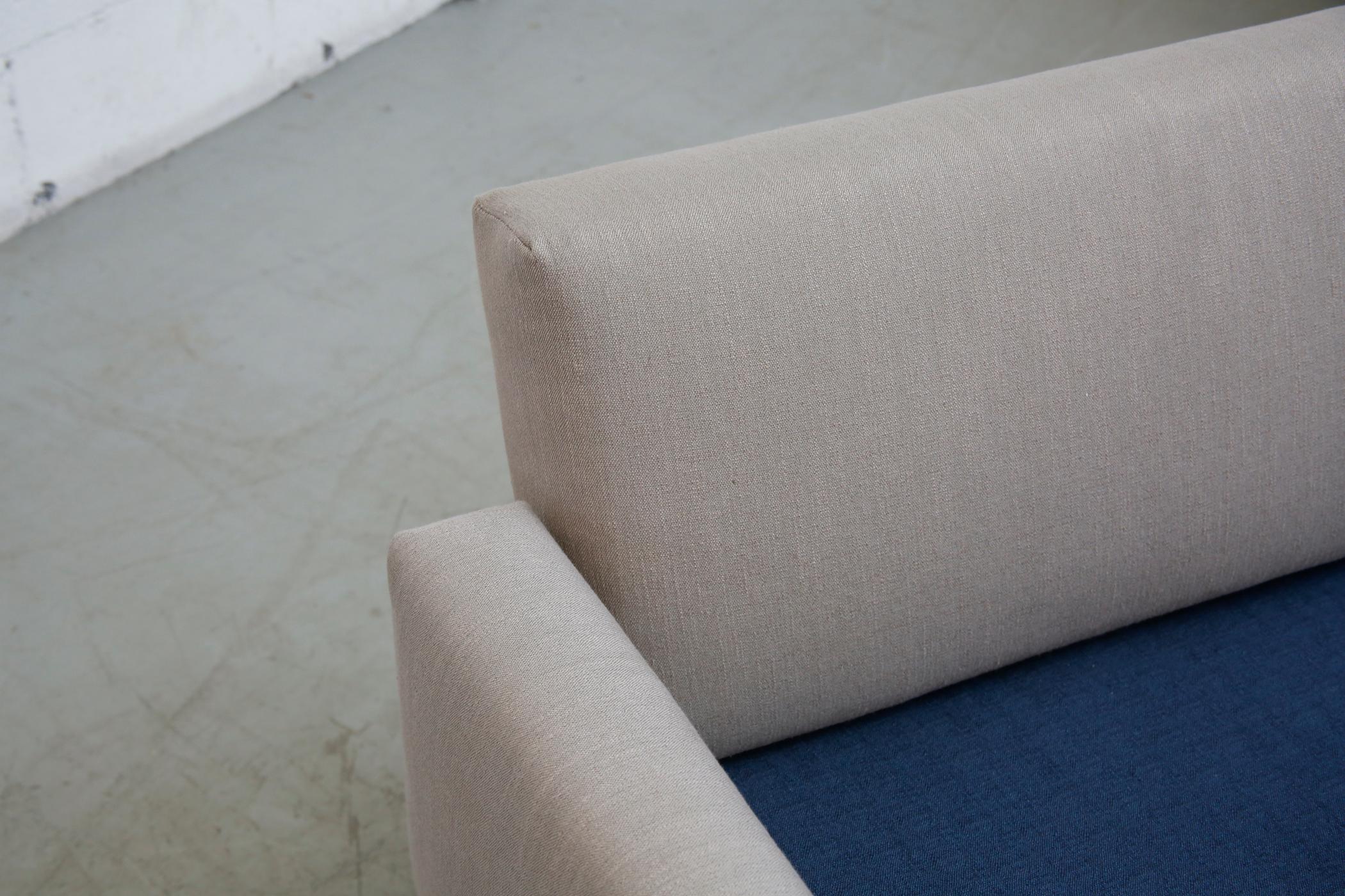 Coen de Vries Canapé-lit modèle 204 Indigo et Light Gray en vente 1