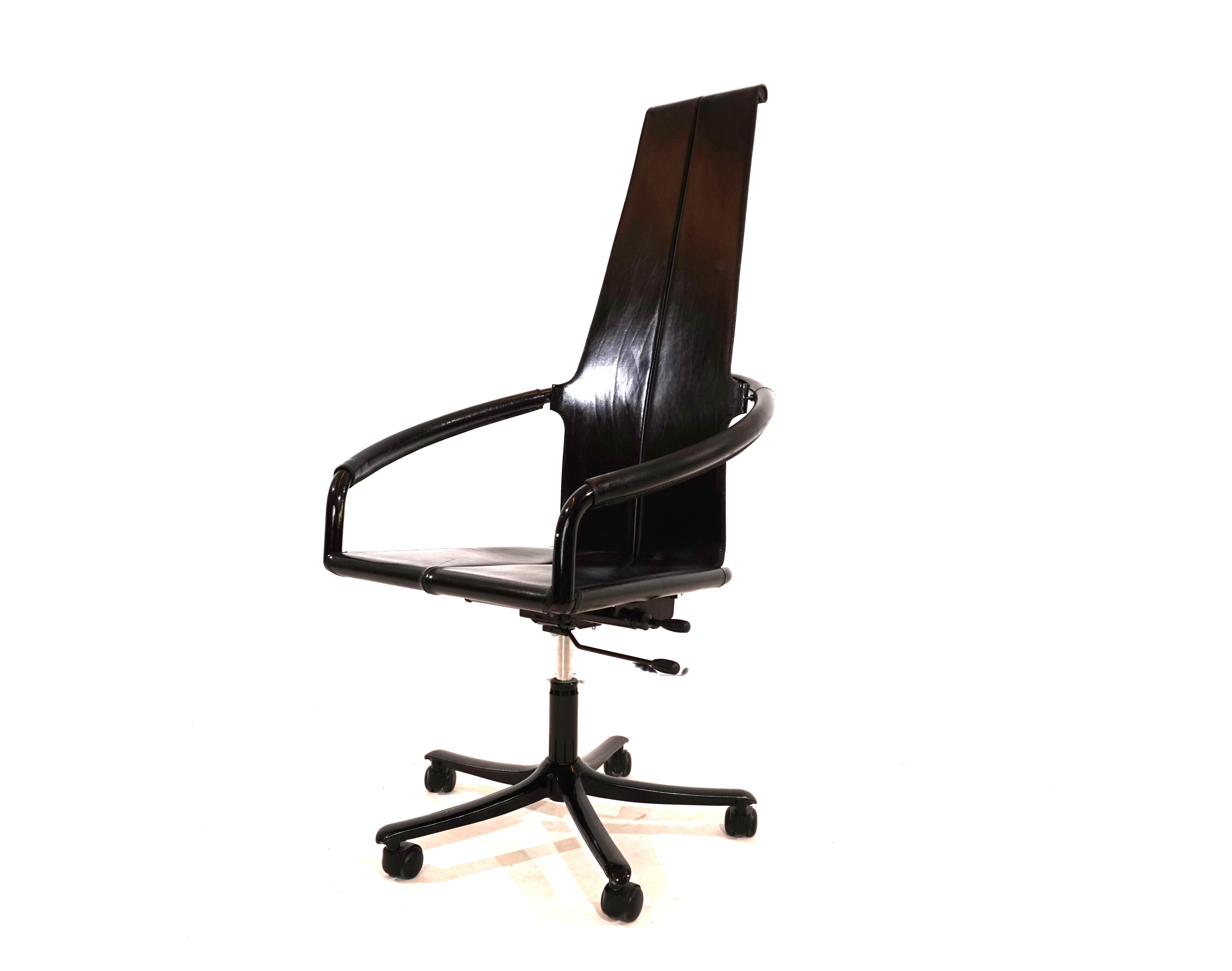 Cofemo Italy leather office chair 80s For Sale 7