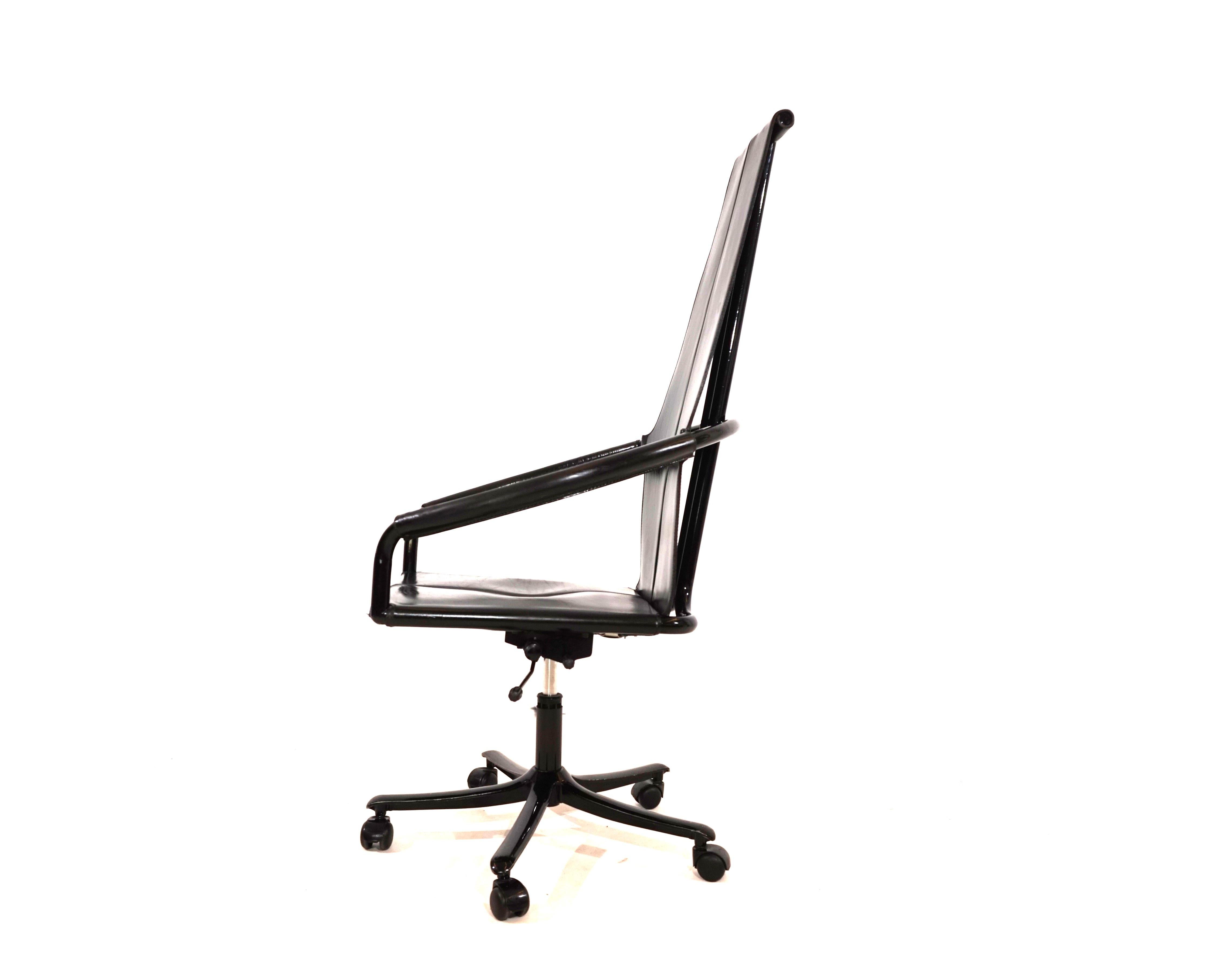 Cofemo Italia silla de oficina de cuero 80s en venta 12