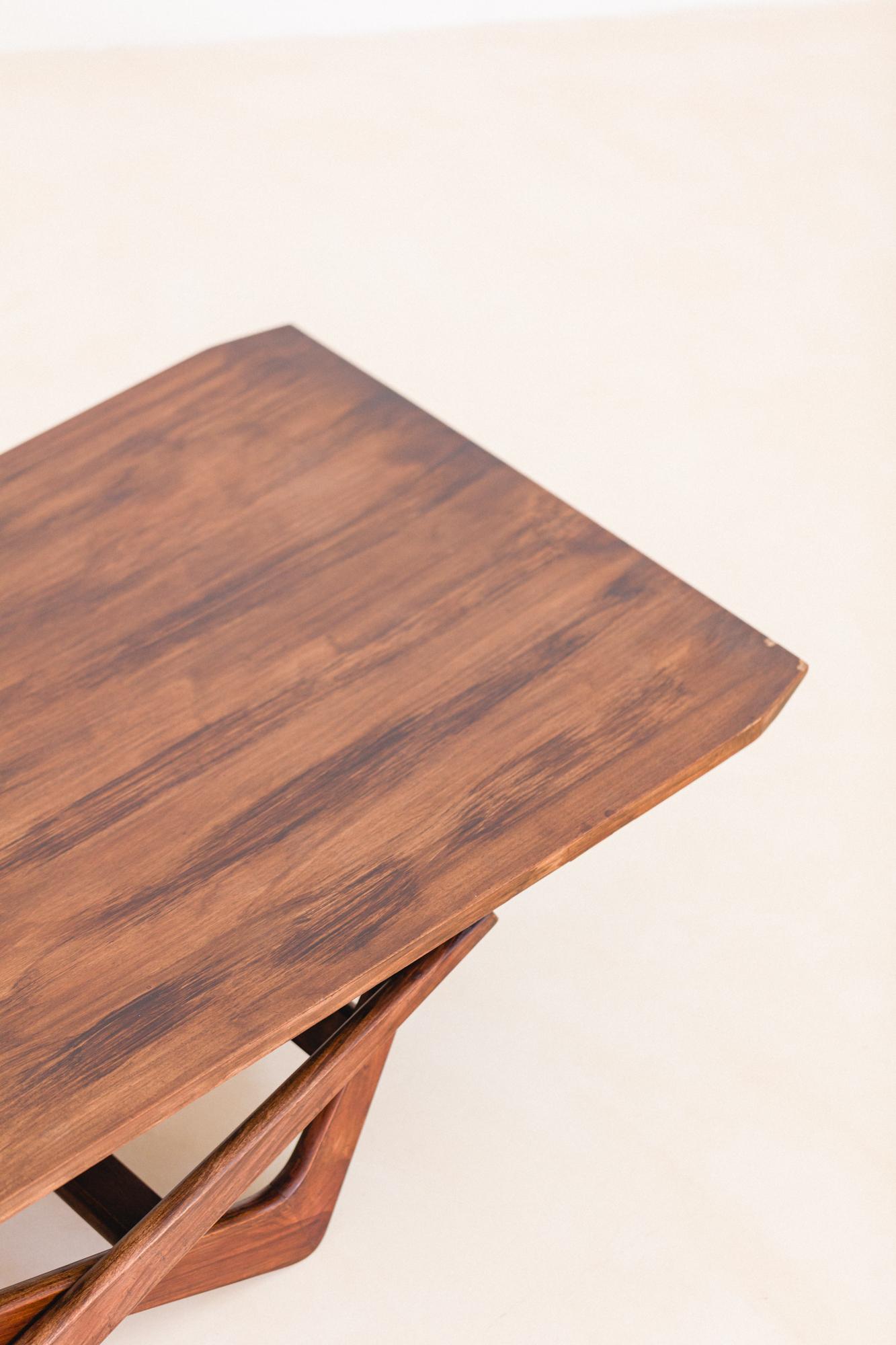 Brésilien Table basse et table à manger en vente