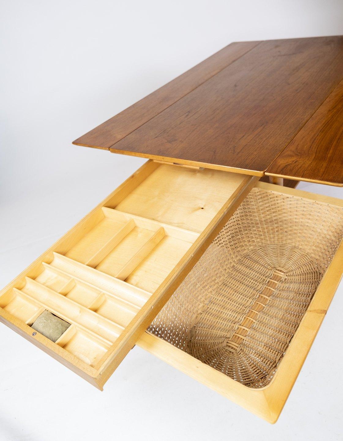 Table basse et table à couture en chêne et teck, design danois des années 1960 en vente 2