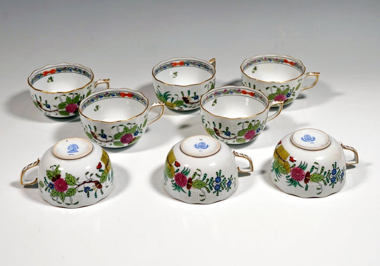 Coffee and Tea Set for 8 Persons 'Fleurs des Indes' Herend Hungary, 20th Century For Sale 1