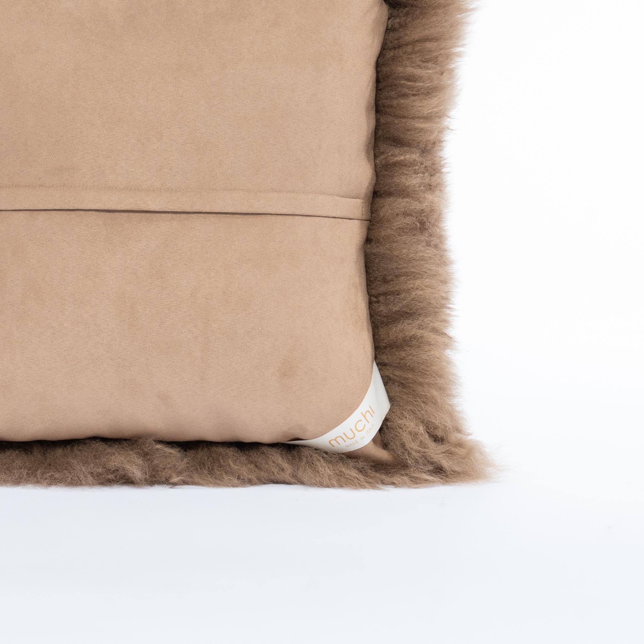Cojín de piel de oveja marrón de Muchi Decor, Made in Italy Italiano en venta