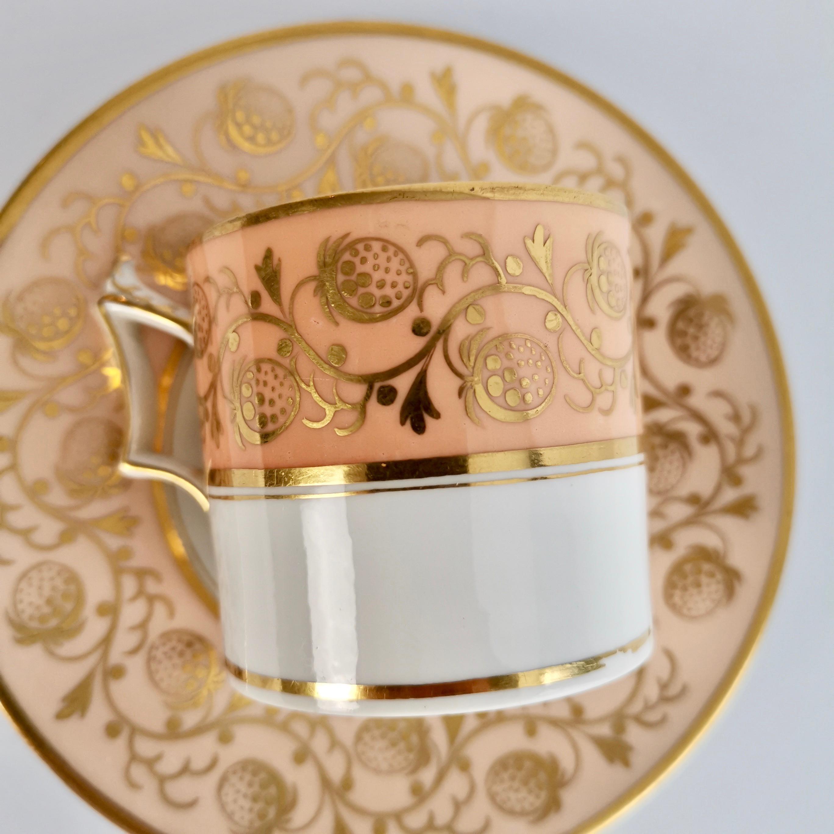 Kaffeekanne, Flight Barr & Barr, Pfirsich vergoldete Erdbeeren, Regency, um 1815 (Porzellan)