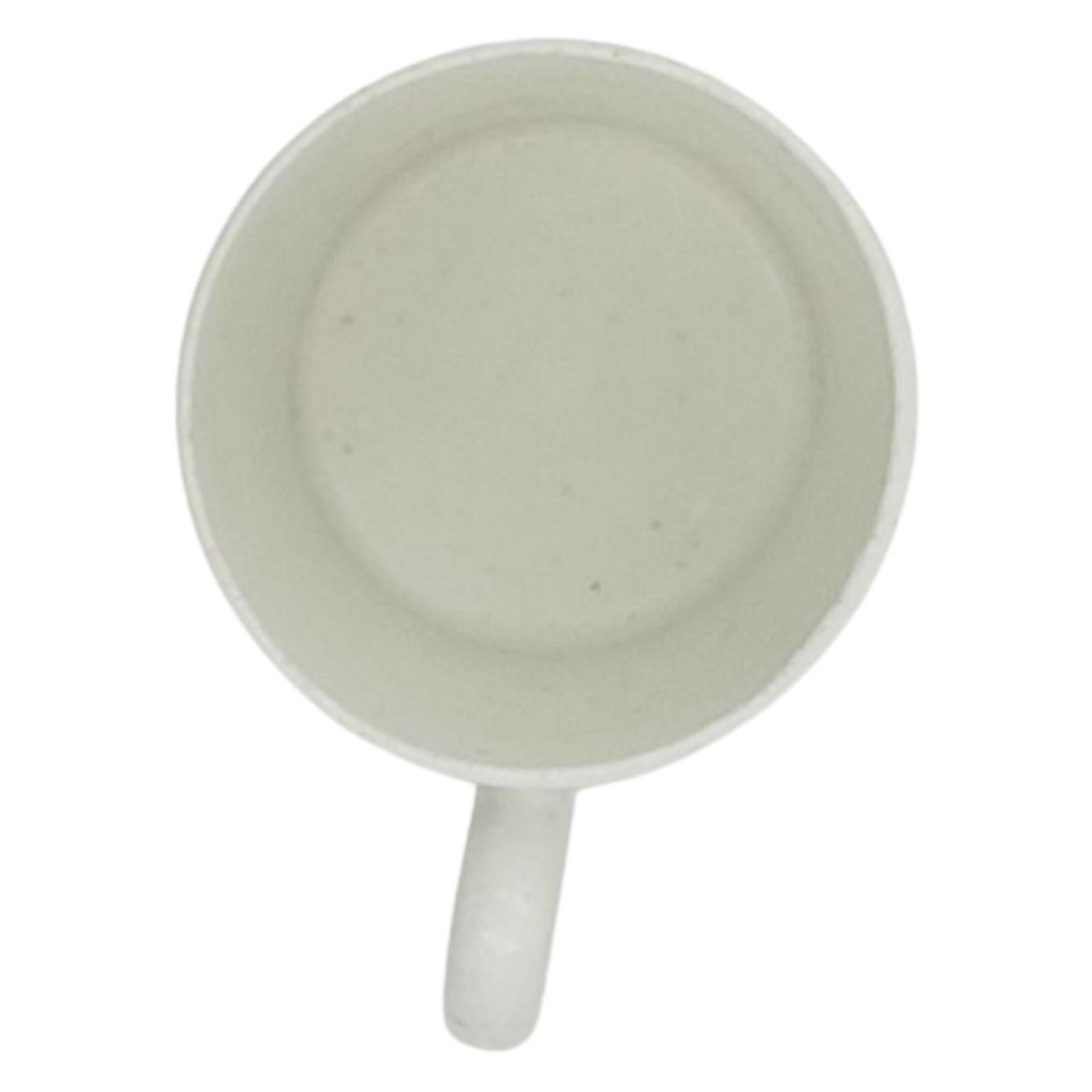 Coffee Can with Famille Rose decoration, Bow Porcelain, circa 1750 For Sale 5