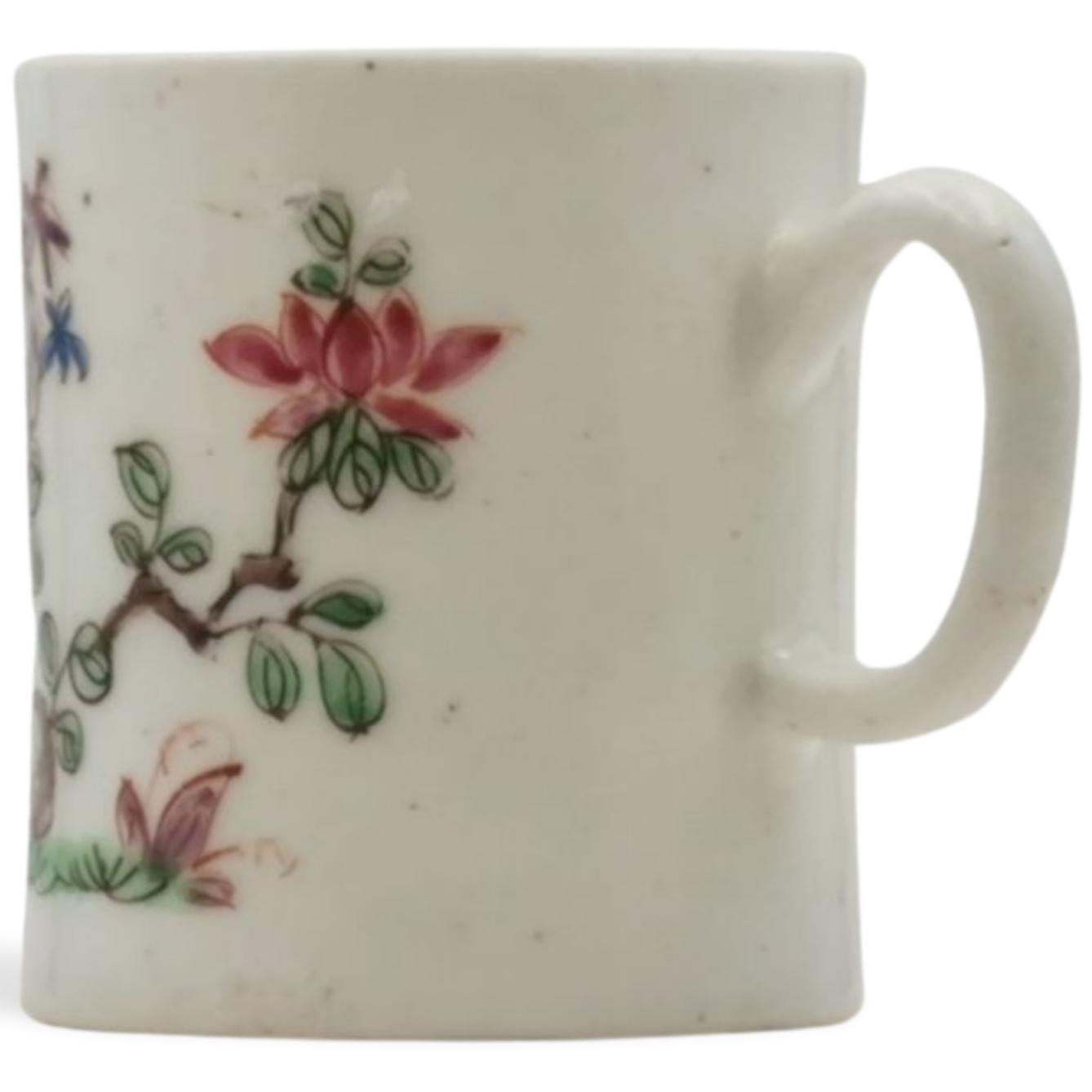 Chinoiserie Coffee Can with Famille Rose decoration, Bow Porcelain, circa 1750 For Sale