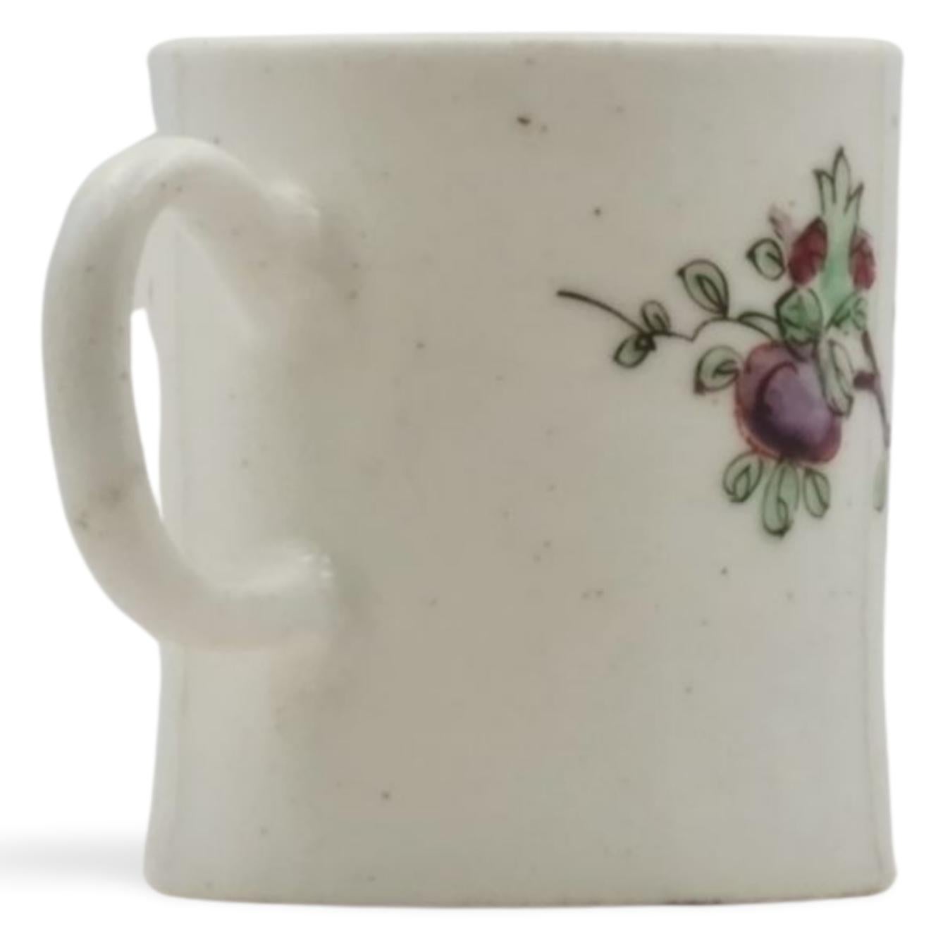 Coffee Can with Famille Rose decoration, Bow Porcelain, circa 1750 In Good Condition For Sale In Melbourne, Victoria