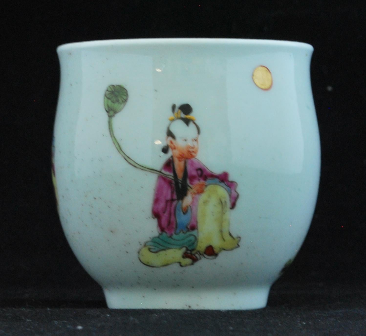 Kaffeetasse und Untertasse Laughing Buddha, oder Pu Tai. Worcester, um 1762 (18. Jahrhundert) im Angebot