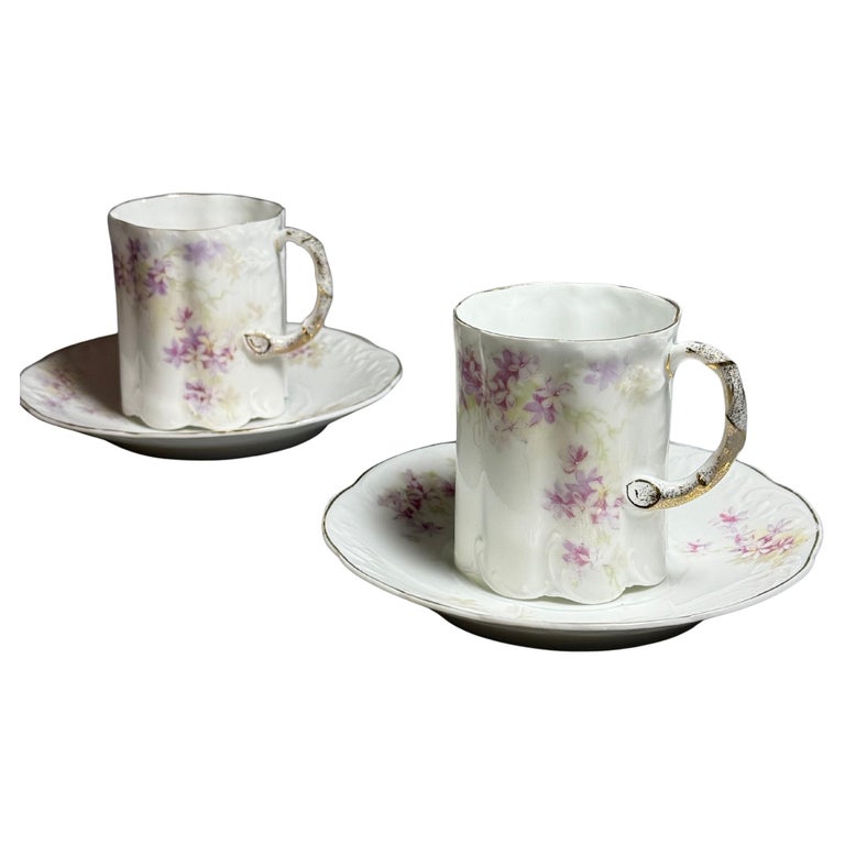 Antike Rosenthal Monbijou-Demitasse-Tassen und Untertassen mit Blumenmuster im Angebot bei 1stDibs Deutschland